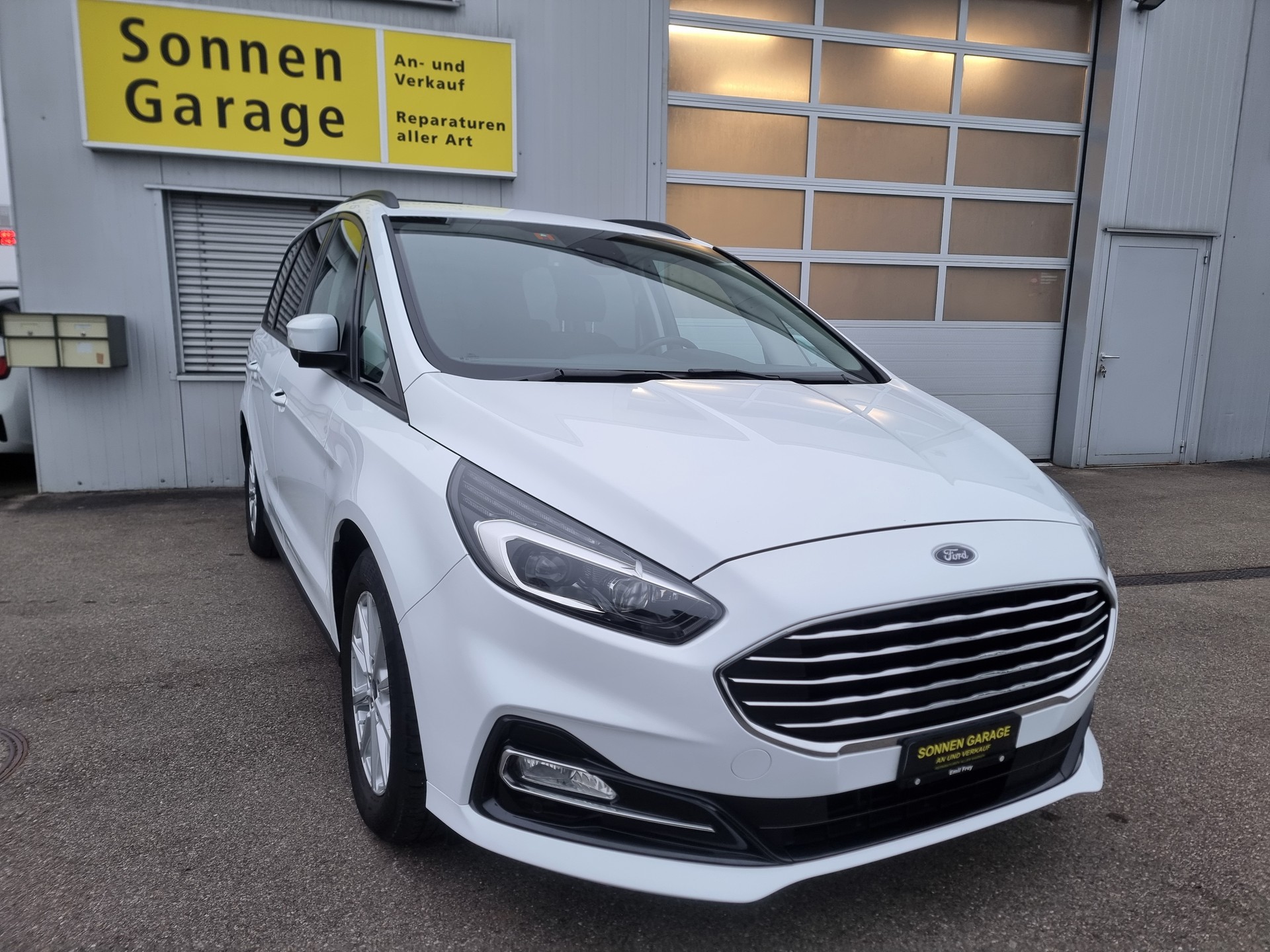 FORD Galaxy 2.5 FHEV Trend 7Pl CVT-image-0
