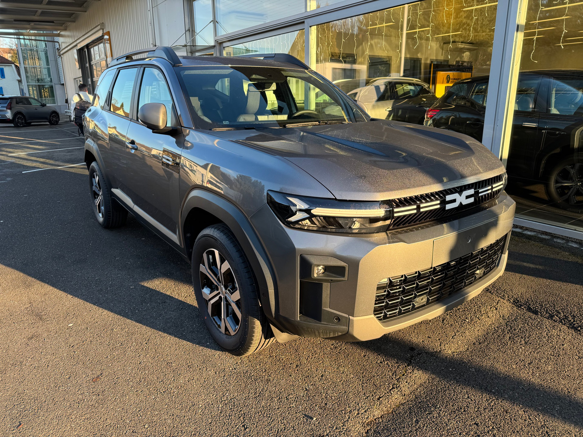 DACIA Bigster HEV 155 Expression-image-3