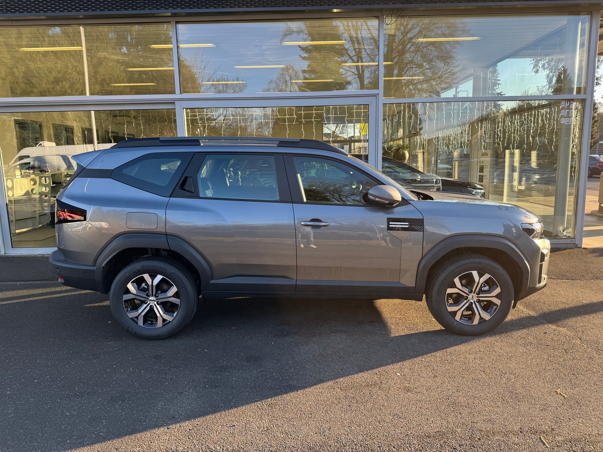 DACIA Bigster HEV 155 Expression-image-1