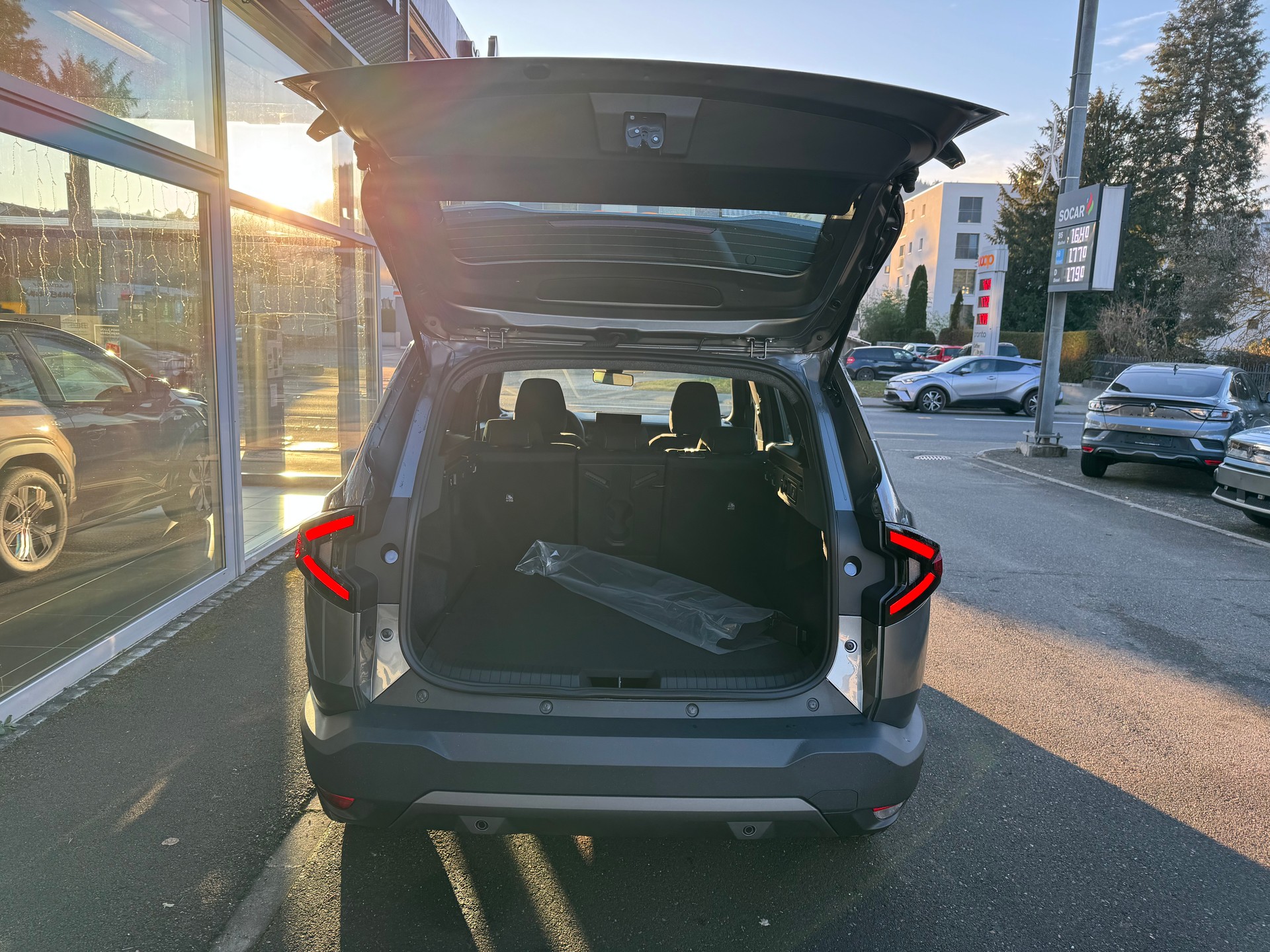 DACIA Bigster HEV 155 Expression-image-7