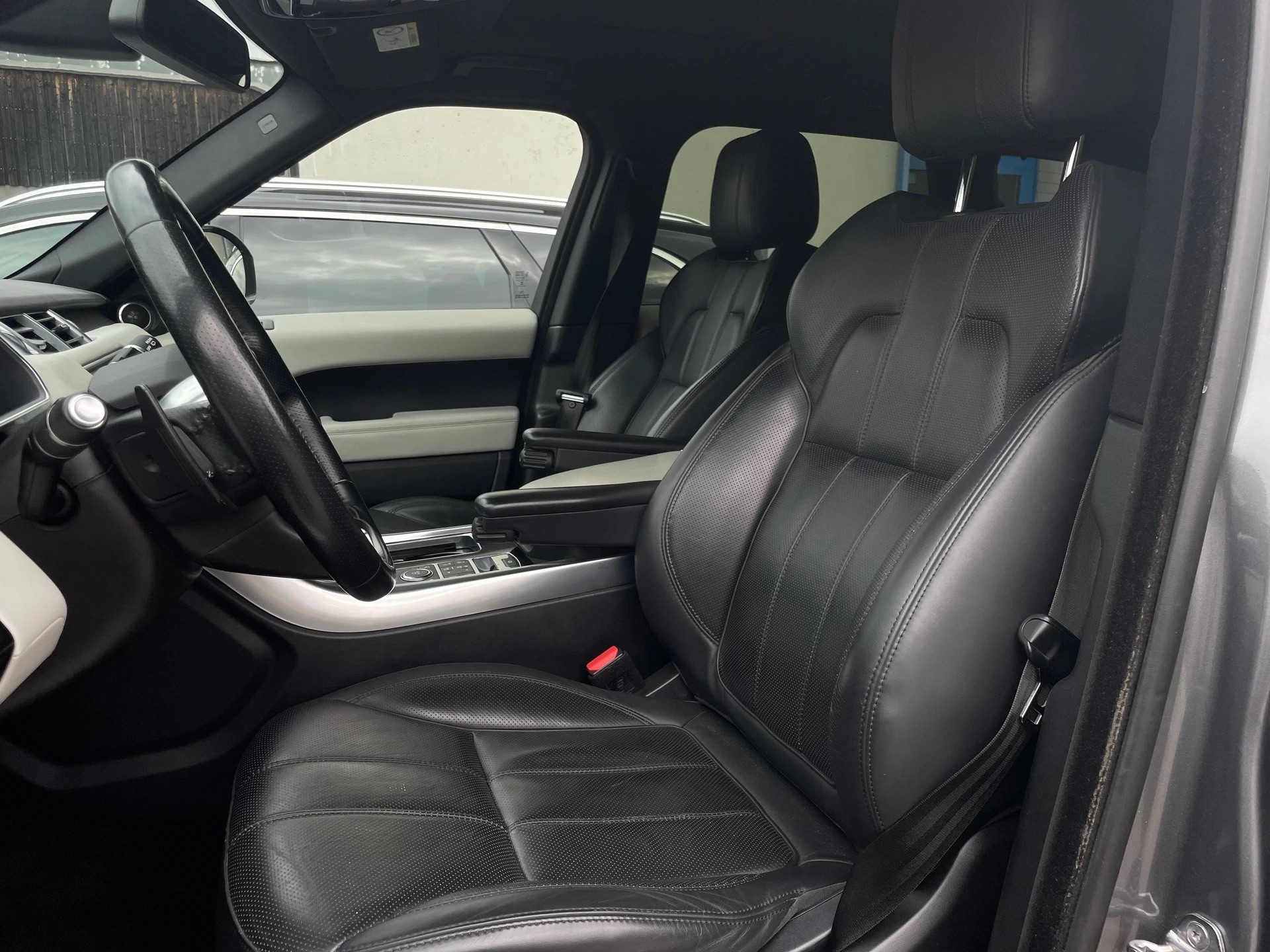 LAND ROVER Range Rover Sport 3.0 SDV6 HSE Dynamic Automatic-image-7