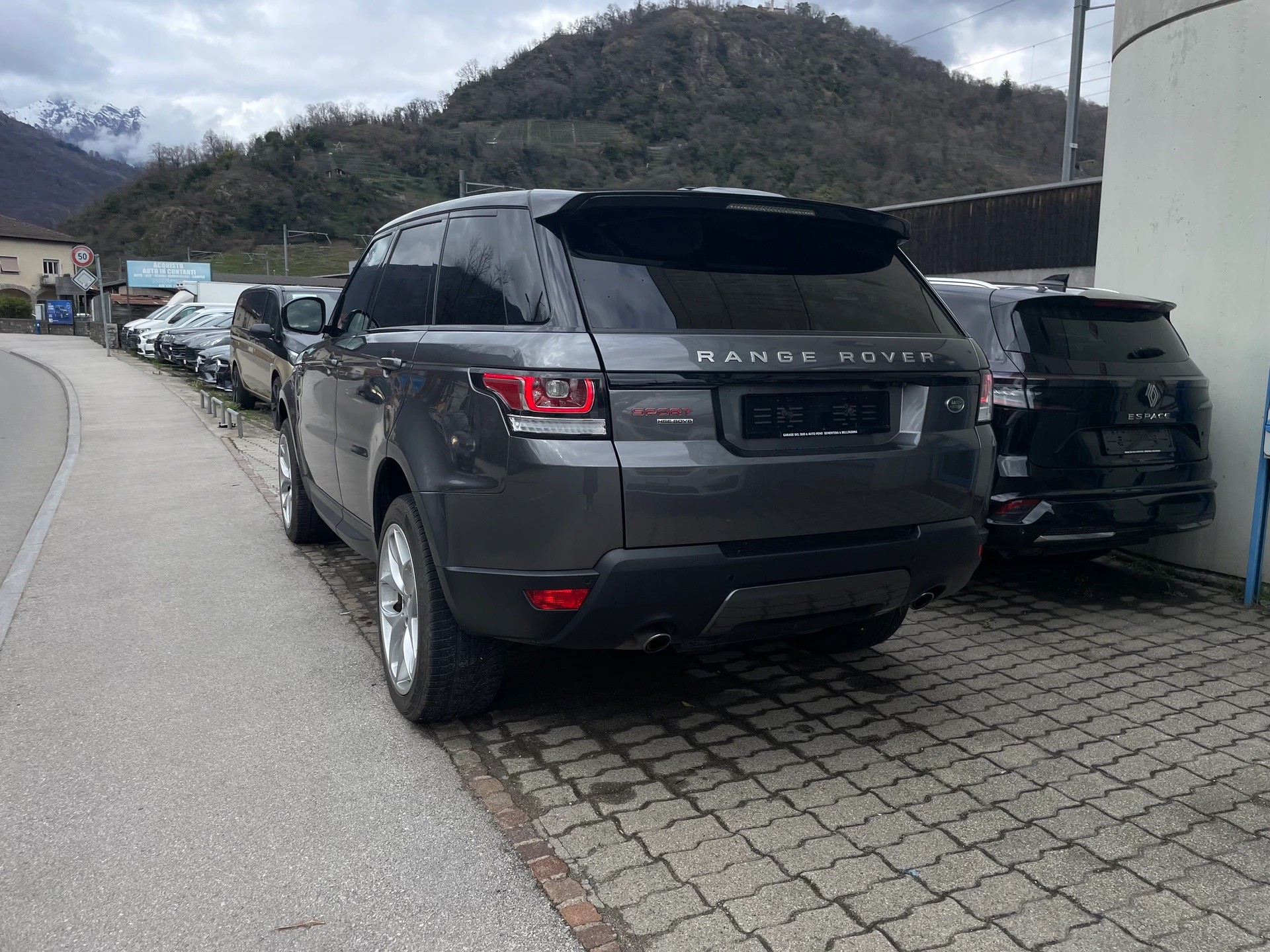 LAND ROVER Range Rover Sport 3.0 SDV6 HSE Dynamic Automatic-image-4