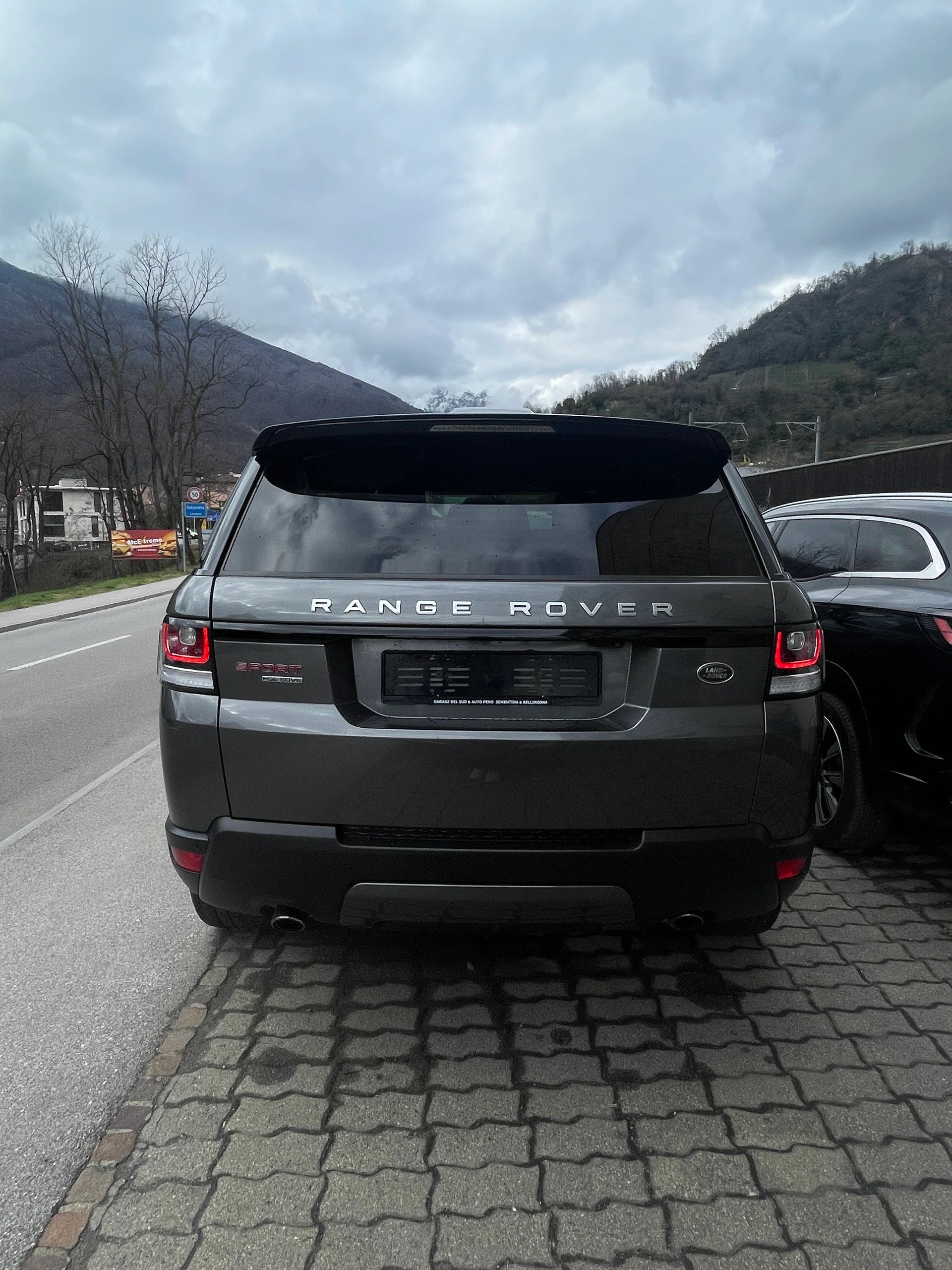 LAND ROVER Range Rover Sport 3.0 SDV6 HSE Dynamic Automatic-image-5