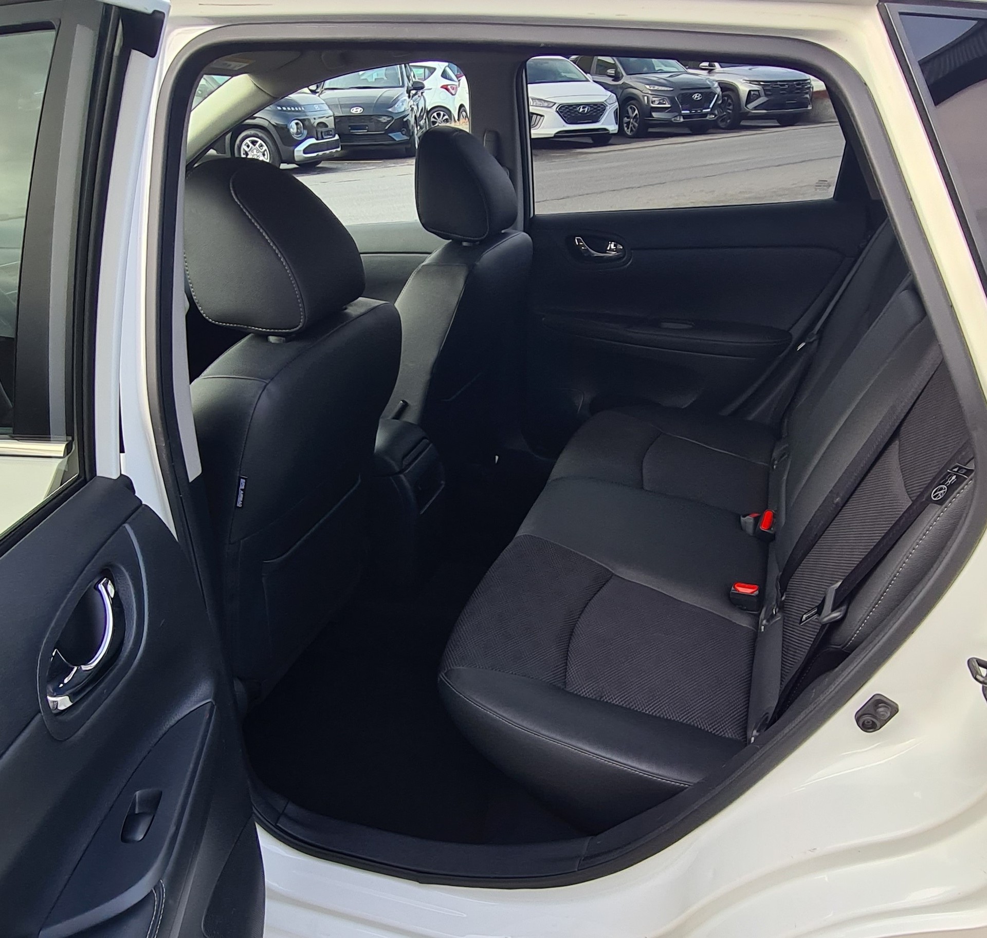 NISSAN Pulsar 1.2 DIG-N-Connecta-image-11