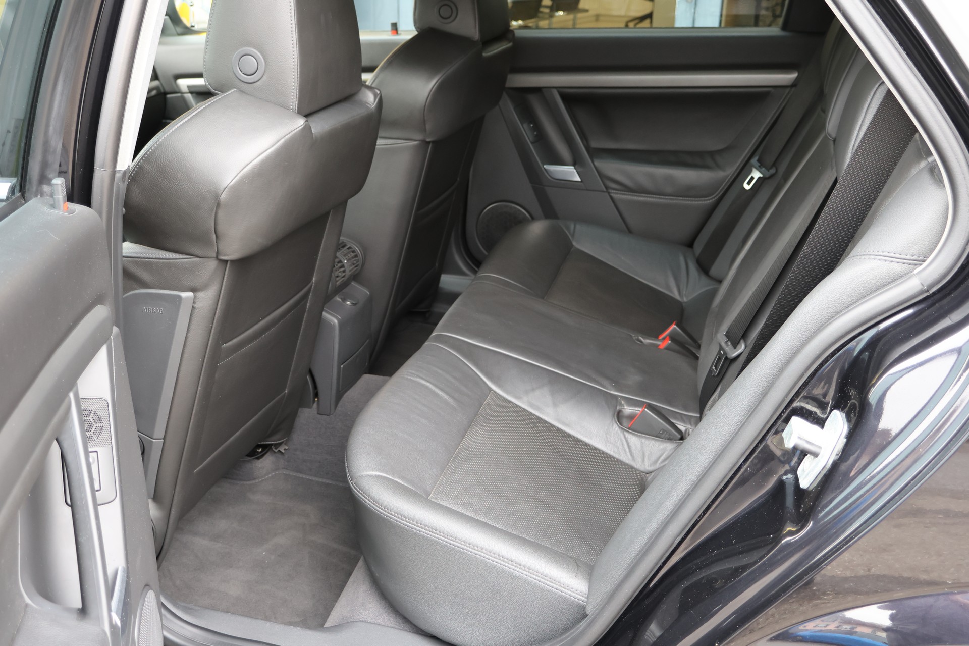 OPEL Vectra 2.8 Turbo V6 OPC-image-9