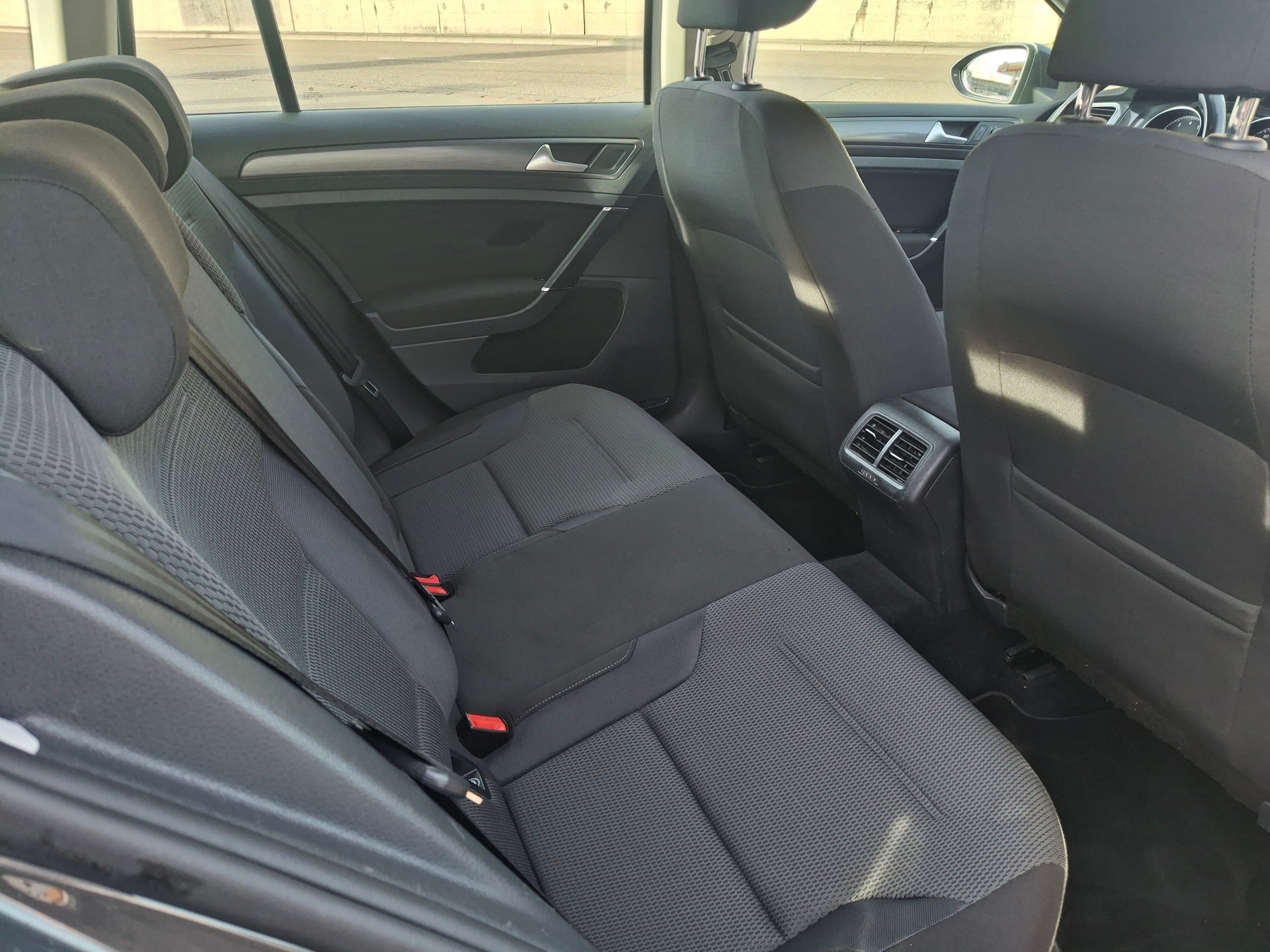 VW Golf Variant 1.4 TSI Allstar DSG-image-21