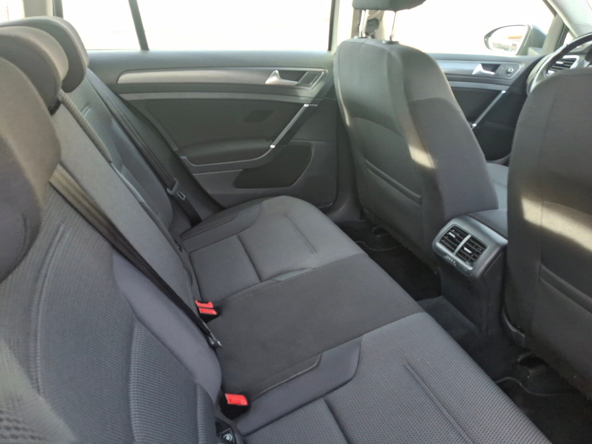 VW Golf Variant 1.4 TSI Allstar DSG-image-22