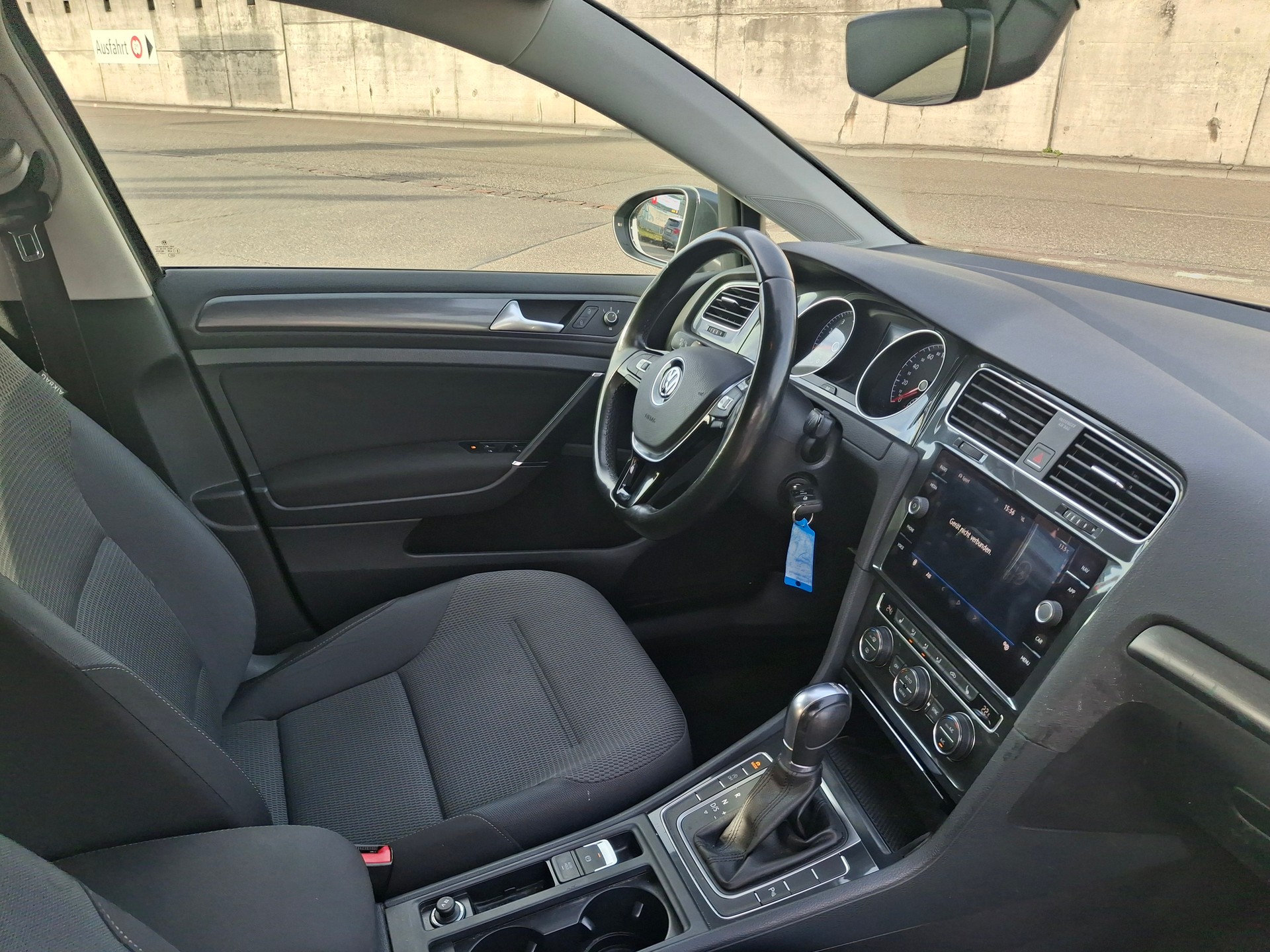 VW Golf Variant 1.4 TSI Allstar DSG-image-19