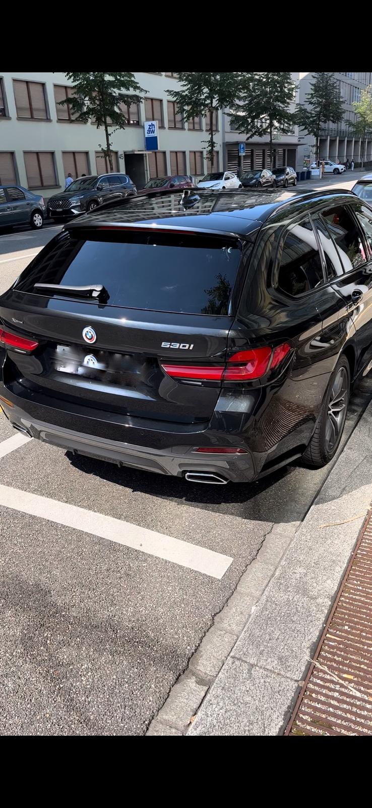 BMW 530i xDrive 48V Touring M Sport Pro Steptronic-image-2
