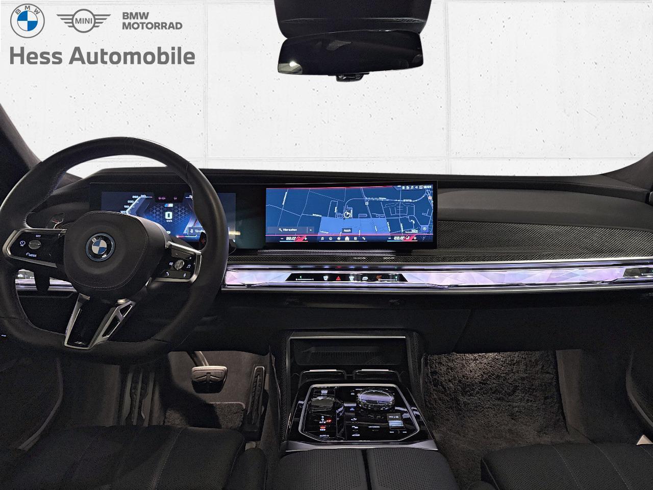 BMW M760e xDrive-image-11