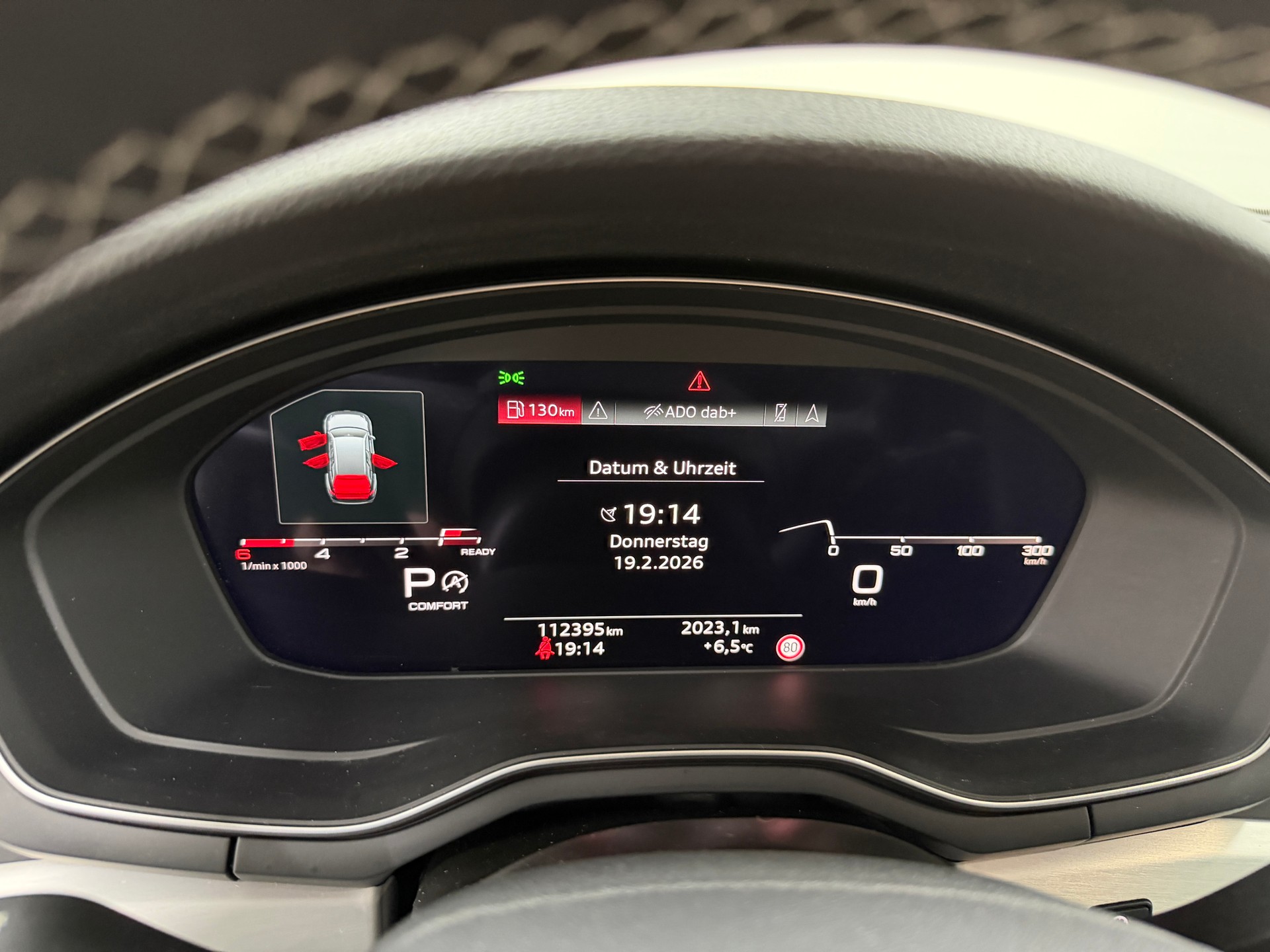AUDI A4 Avant 40 TDI S Line 204PS Attraction QUANTUMGREY quattro S-tronic / Panoramadach / RF-Kamera / Comfortkey / virtual cockpit /-image-13