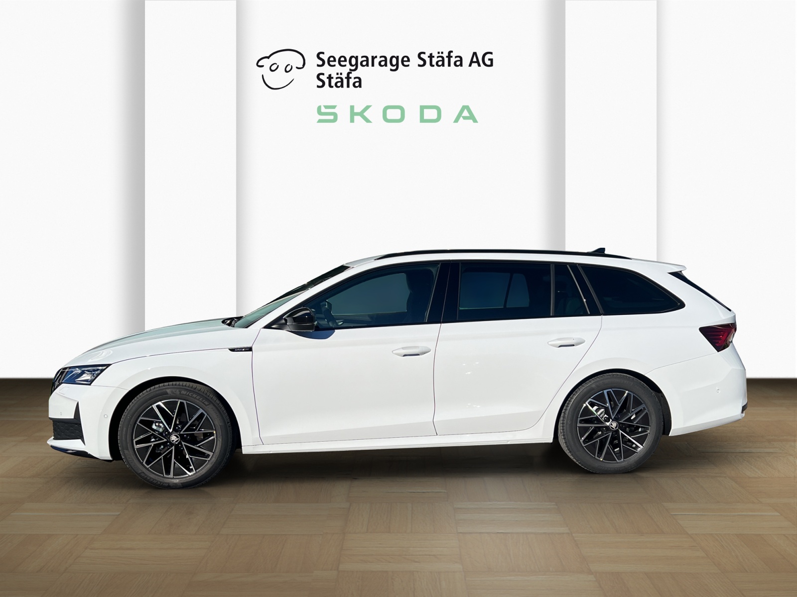 SKODA Octavia Combi 1.5 TSI mHEV DSG Sport Line-showroom-element-1