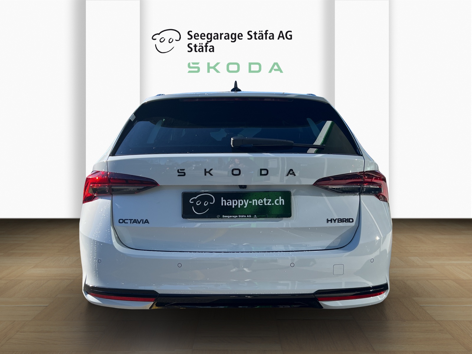 SKODA Octavia Combi 1.5 TSI mHEV DSG Sport Line-showroom-element-3