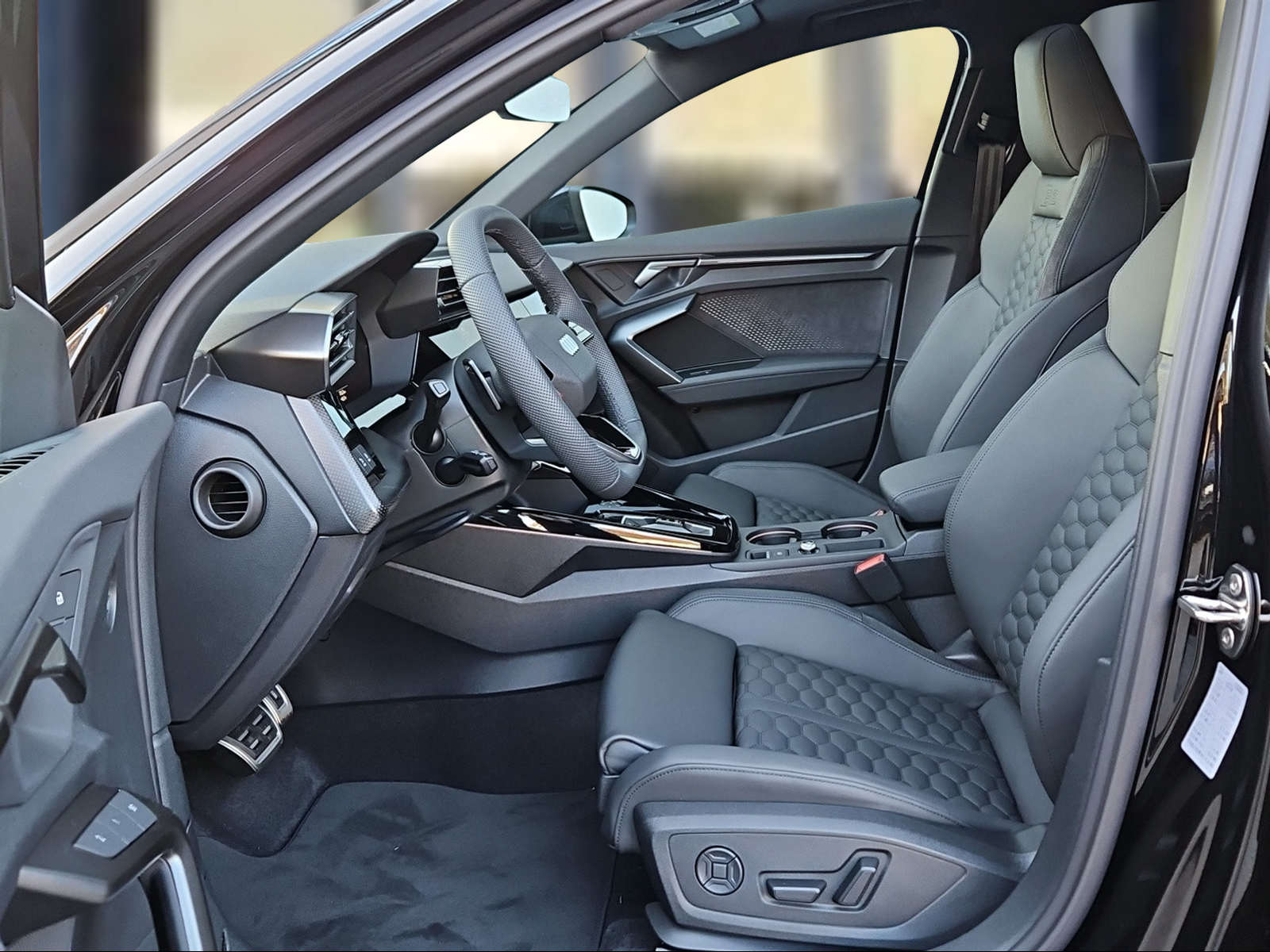 AUDI RS3 Sportback 2.5 TSI quattro S-tronic Mythosschwarz Metallic-image-8