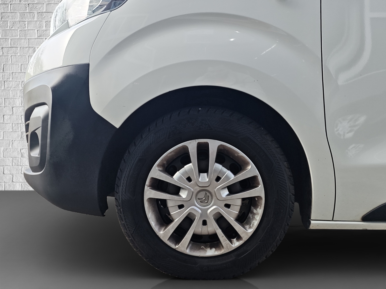 PEUGEOT Expert 2.0 BlueHDi 150 S&S Premium Standard-image-17