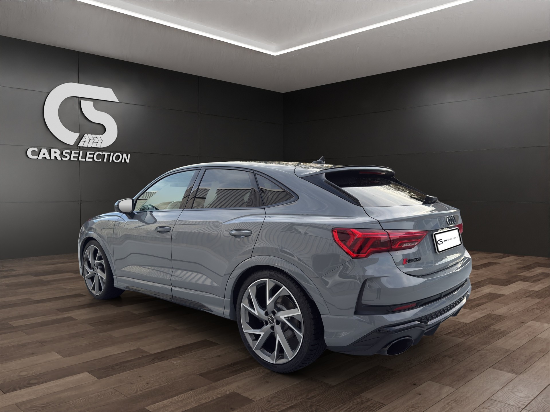 AUDI RS Q3 Sportback edition 10 years quattro S tronic-image-3