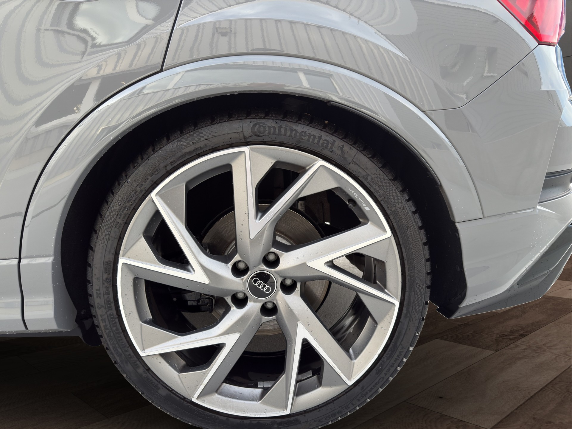 AUDI RS Q3 Sportback edition 10 years quattro S tronic-image-15