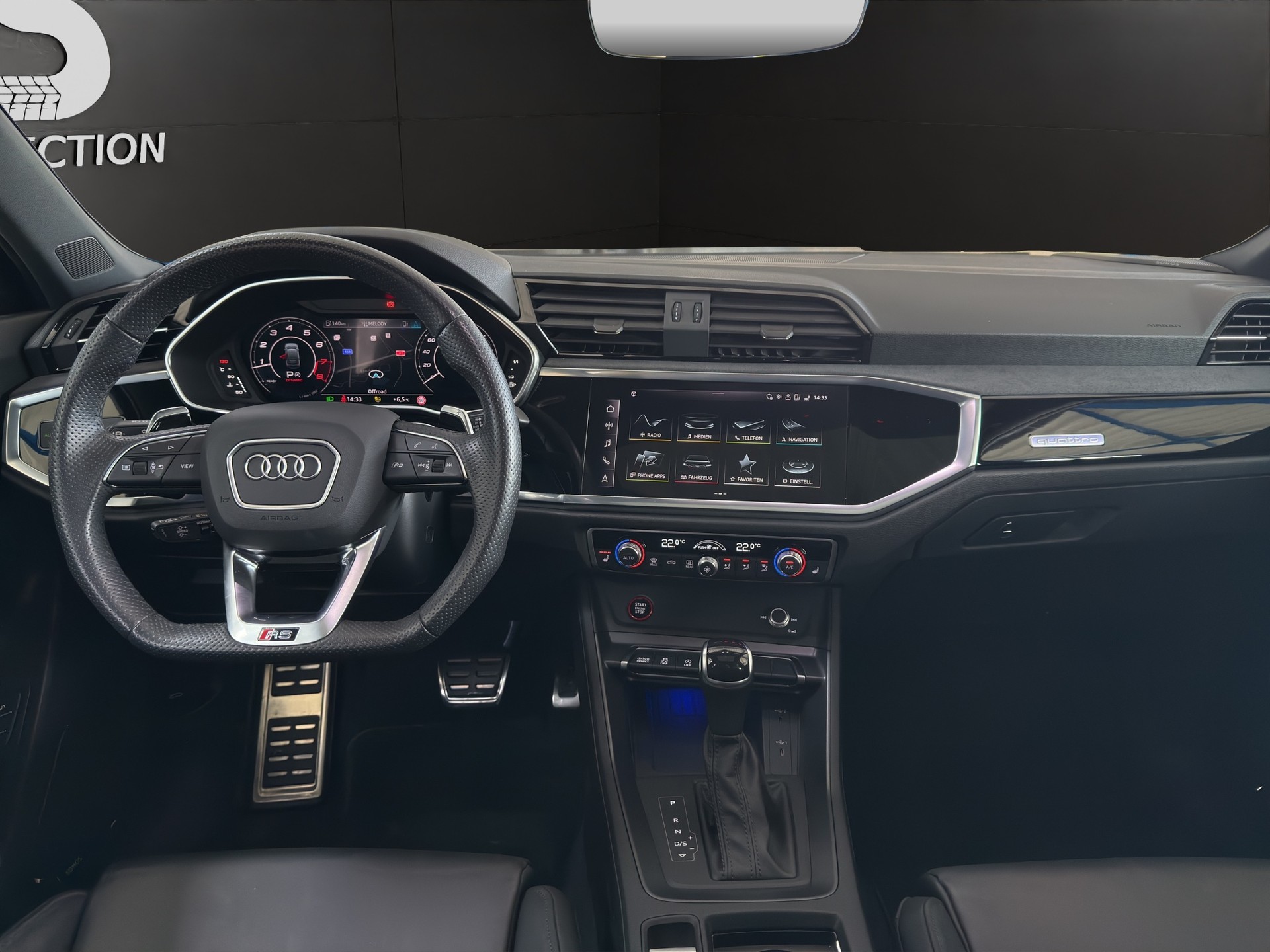 AUDI RS Q3 Sportback edition 10 years quattro S tronic-image-9
