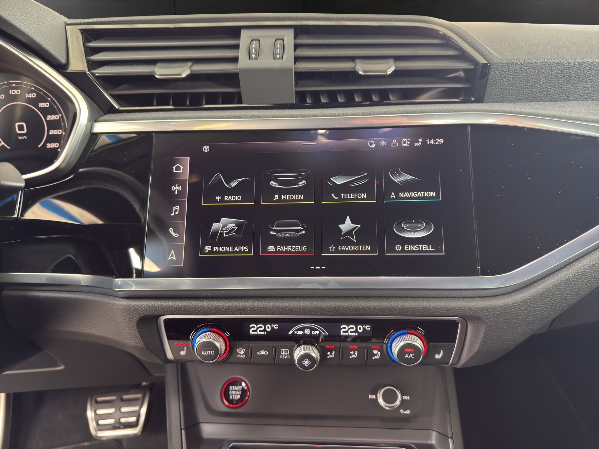 AUDI RS Q3 Sportback edition 10 years quattro S tronic-image-11