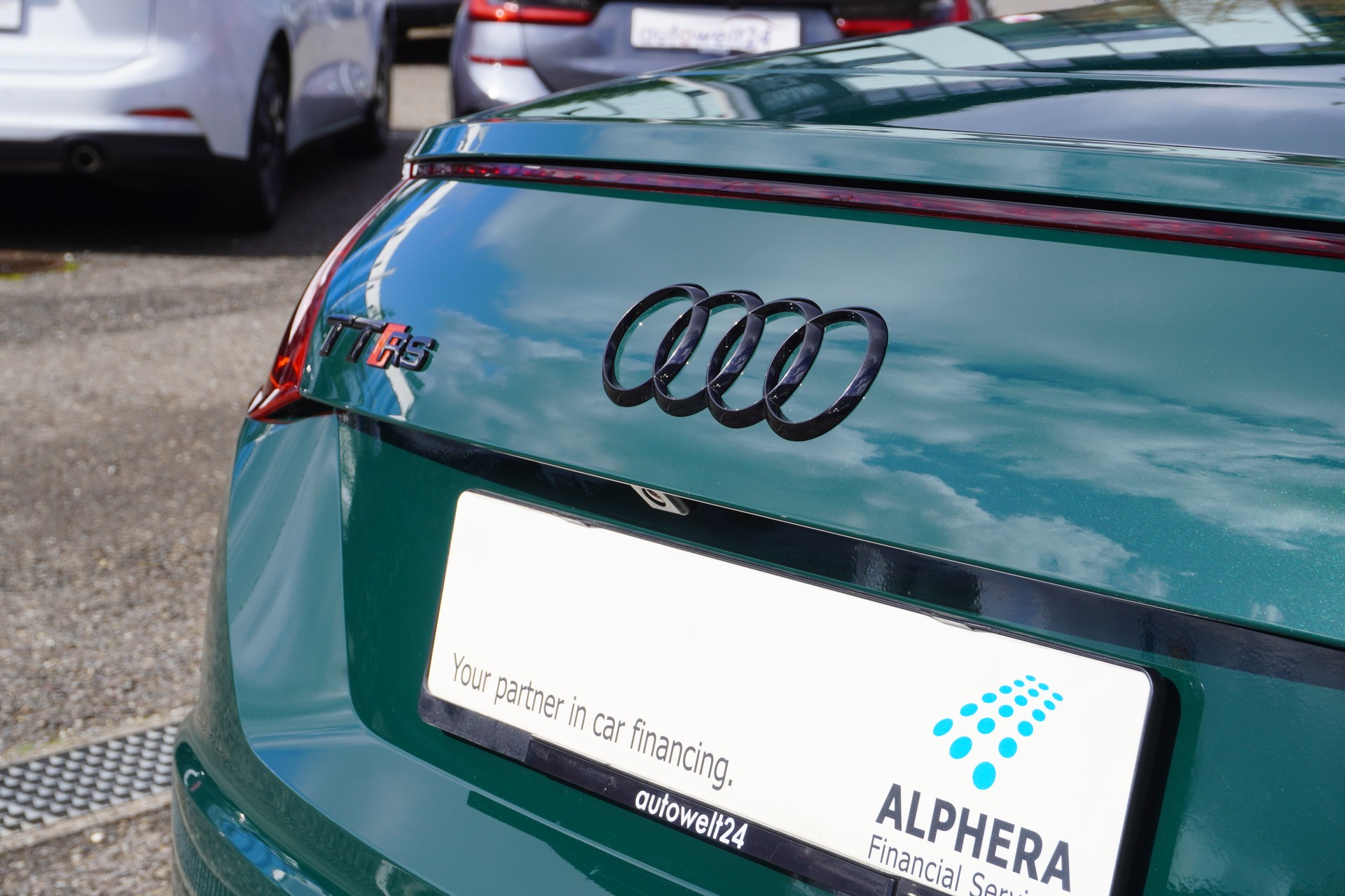 AUDI TT Roadster TTRS S-tronic-image-13