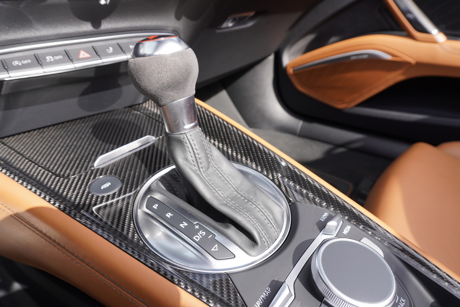 AUDI TT Roadster TTRS S-tronic-image-21