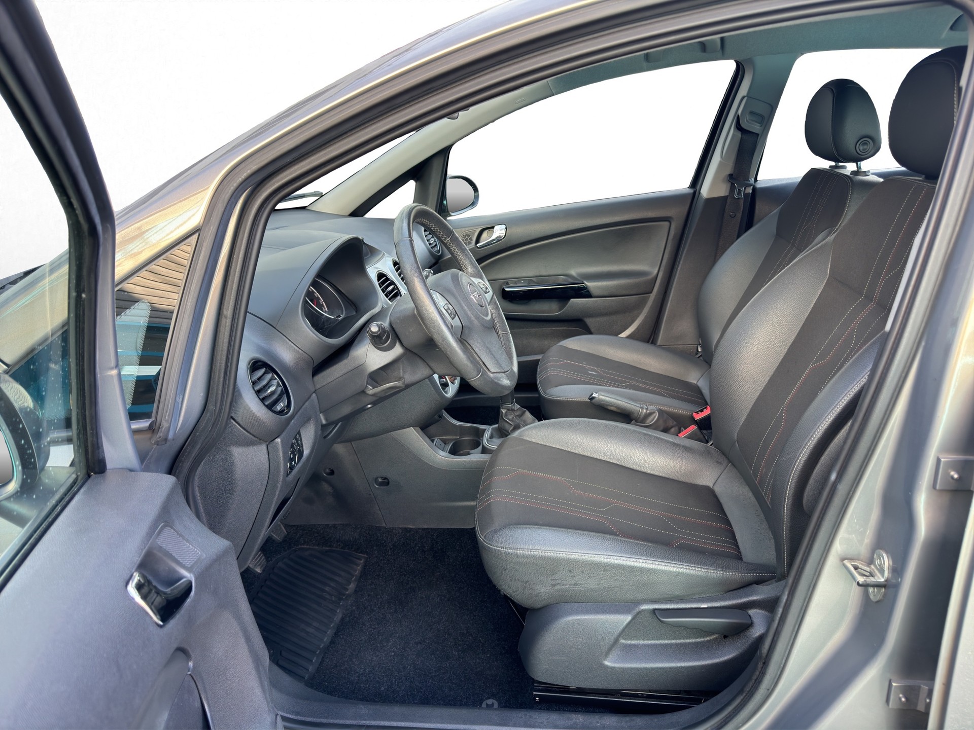 OPEL Corsa 1.4 TP Anniversary Edition-image-6