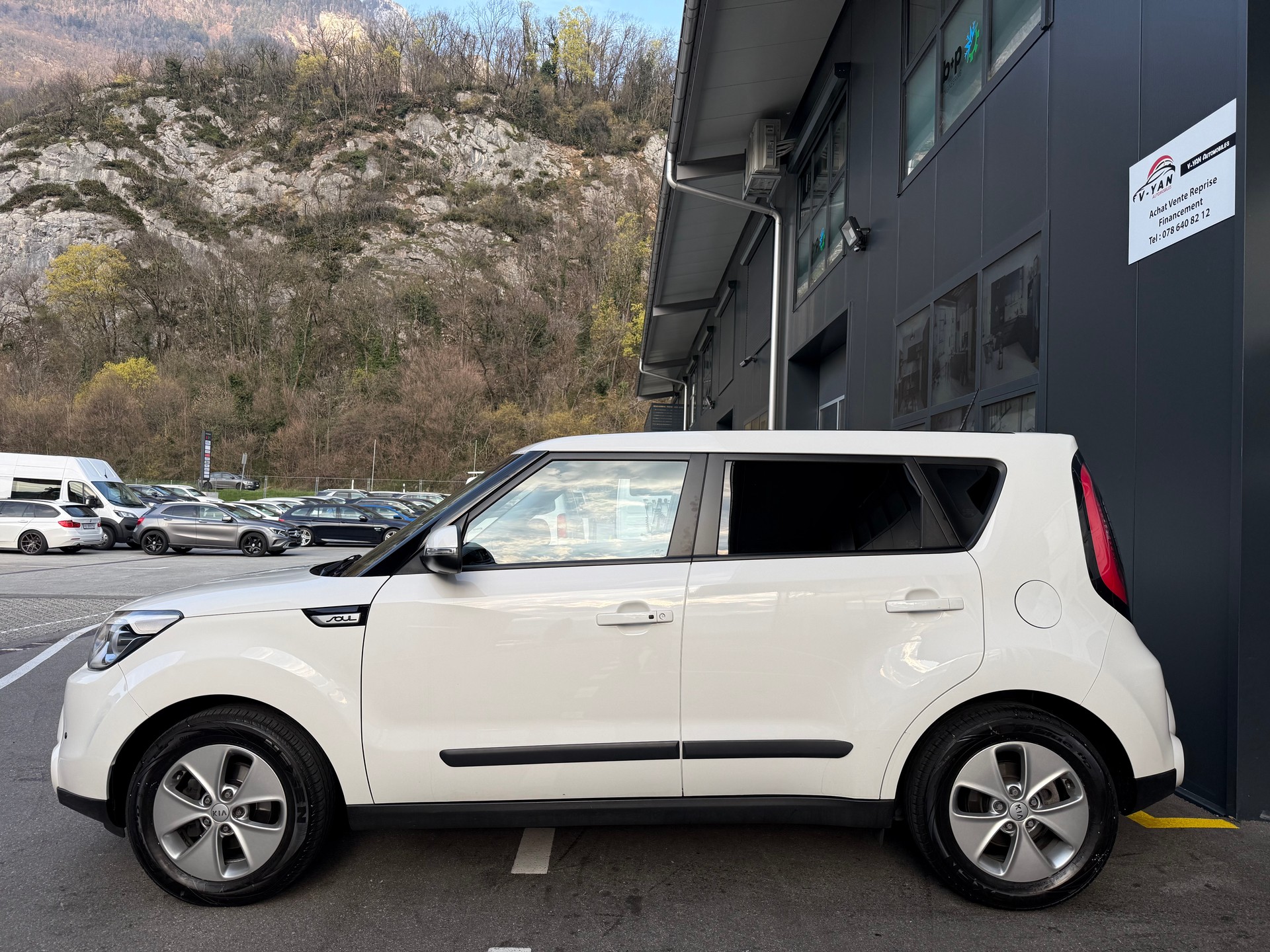 KIA Soul 1.6 GDI Trend Automatic-image-3