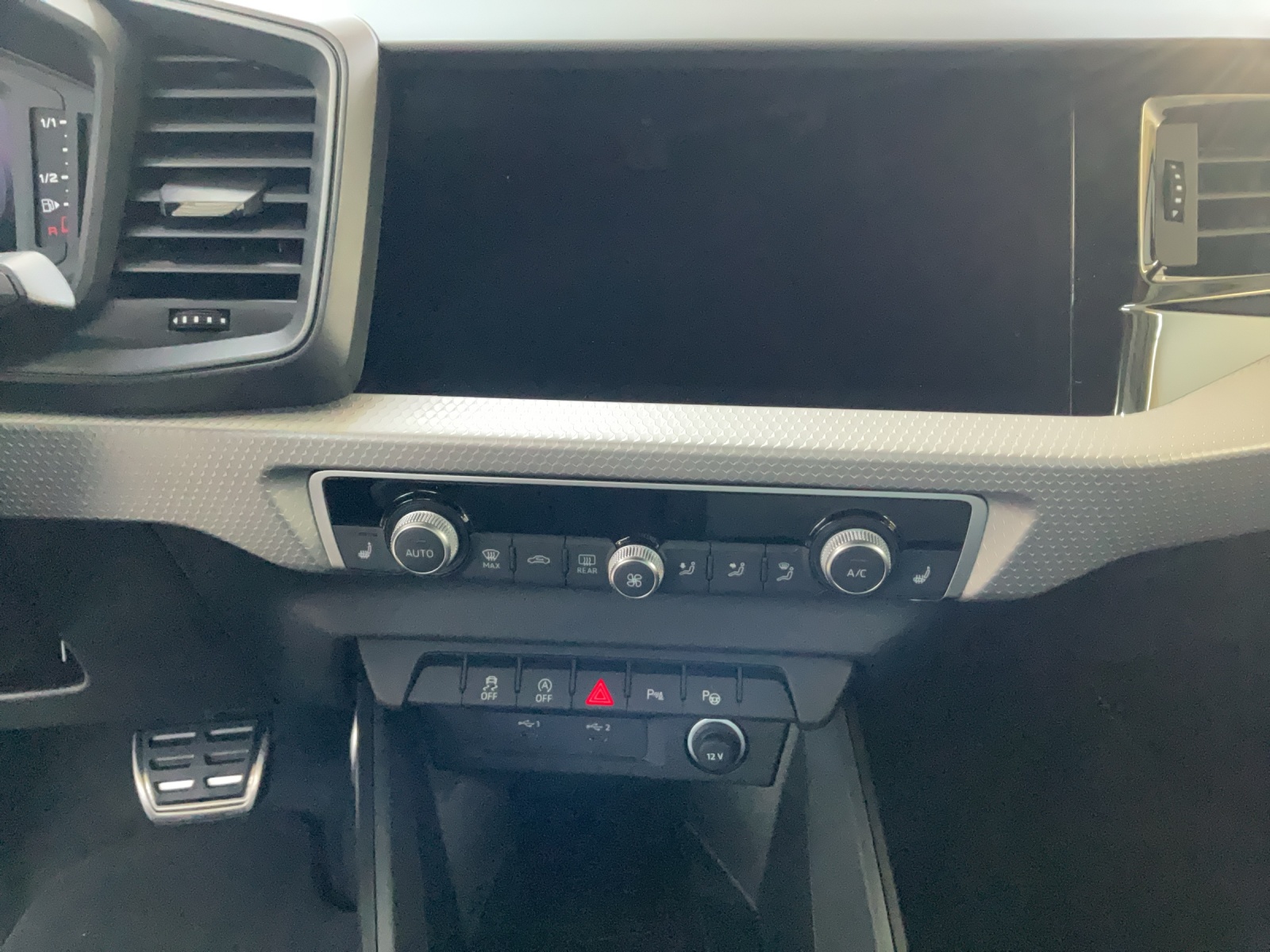 AUDI A1 Sportback 35 TFSI S Line S-tronic-image-10