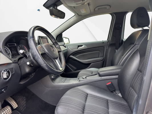MERCEDES-BENZ B 200-image-6