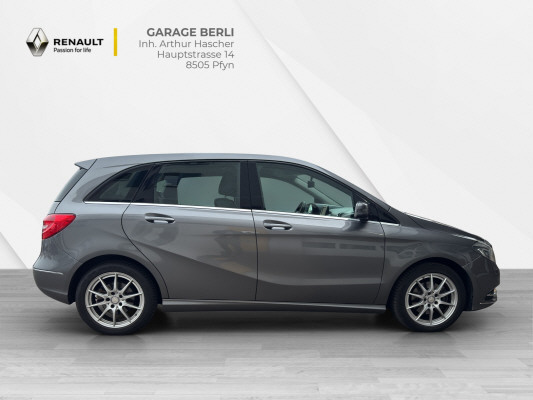 MERCEDES-BENZ B 200-image-13