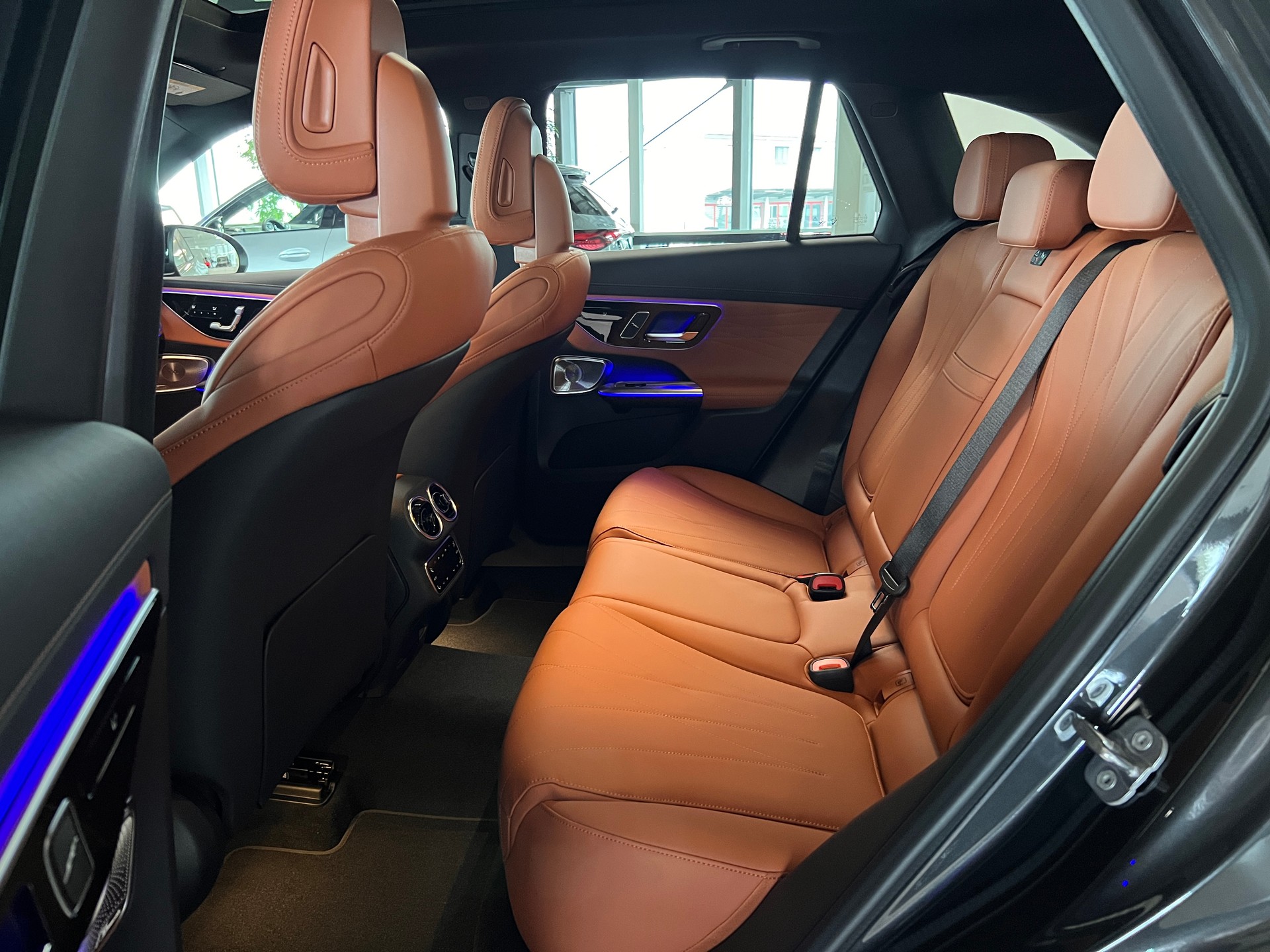 MERCEDES-BENZ GLC 400 e 4Matic EQ Star 9G-Tronic-image-8