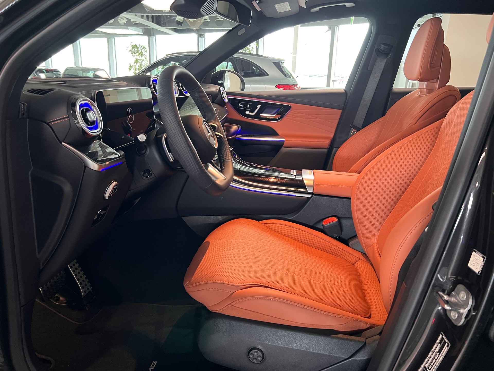 MERCEDES-BENZ GLC 400 e 4Matic EQ Star 9G-Tronic-image-9