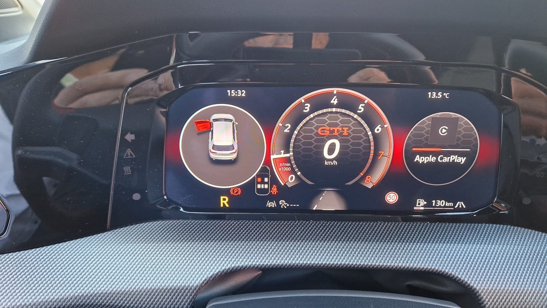 VW Golf 2.0 TSI GTI DSG-image-11