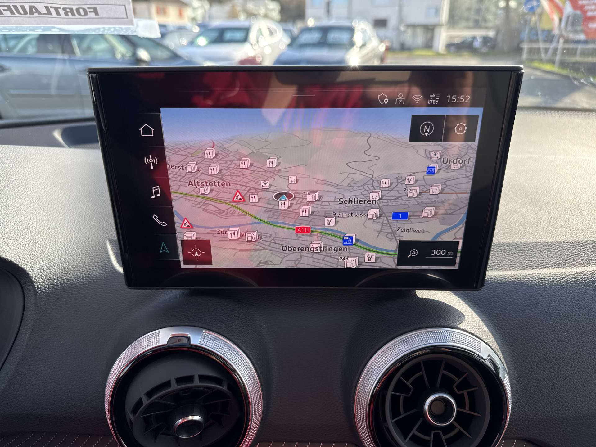 AUDI Q2 35 TDi S-Line S-Tronic Automat-image-1