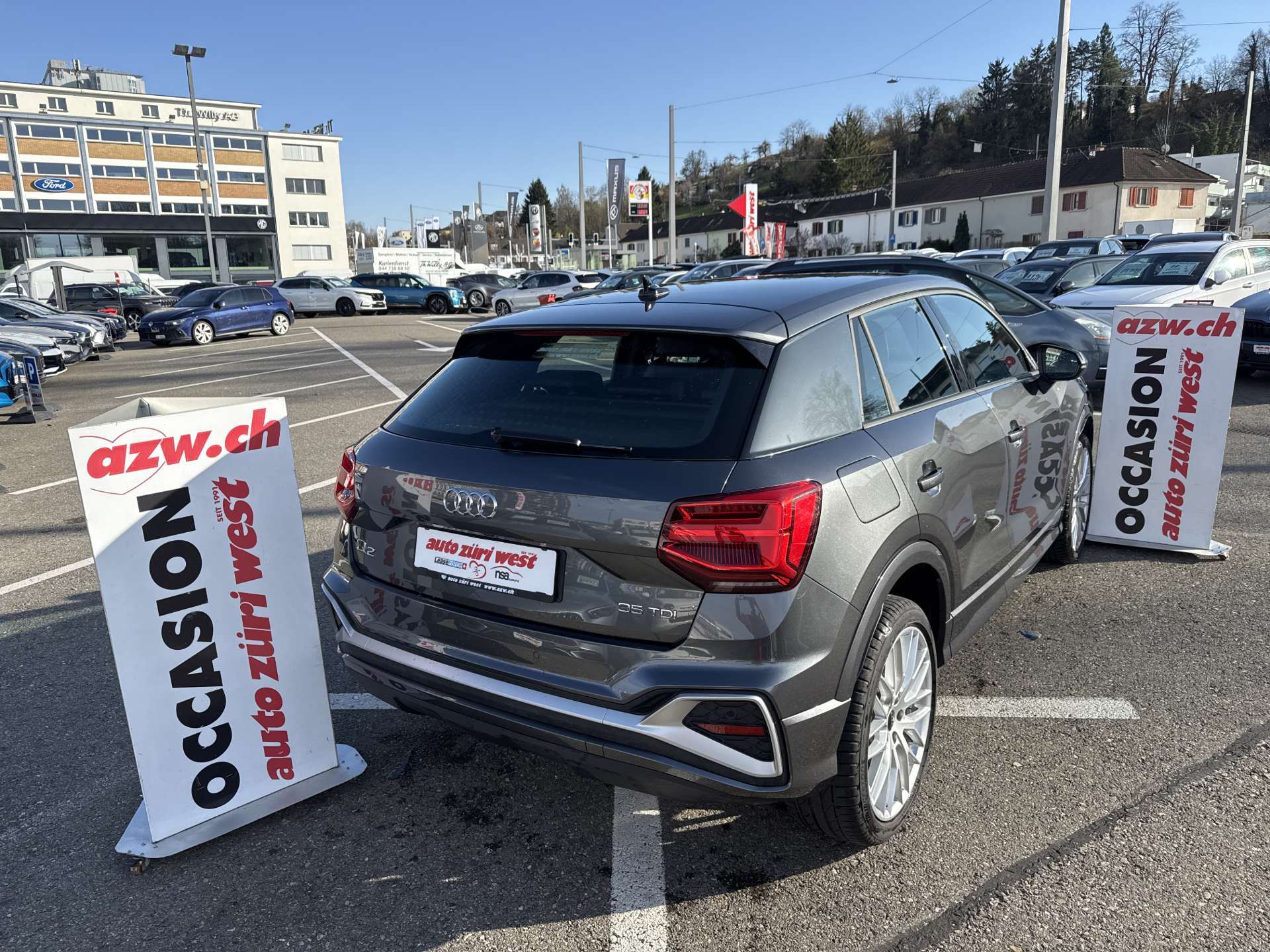 AUDI Q2 35 TDi S-Line S-Tronic Automat-image-2
