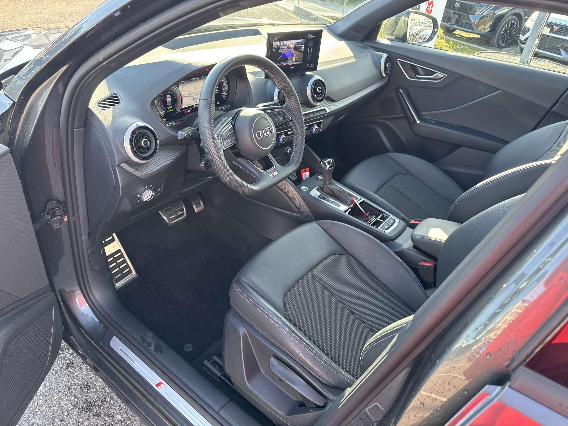 AUDI Q2 35 TDi S-Line S-Tronic Automat-image-5