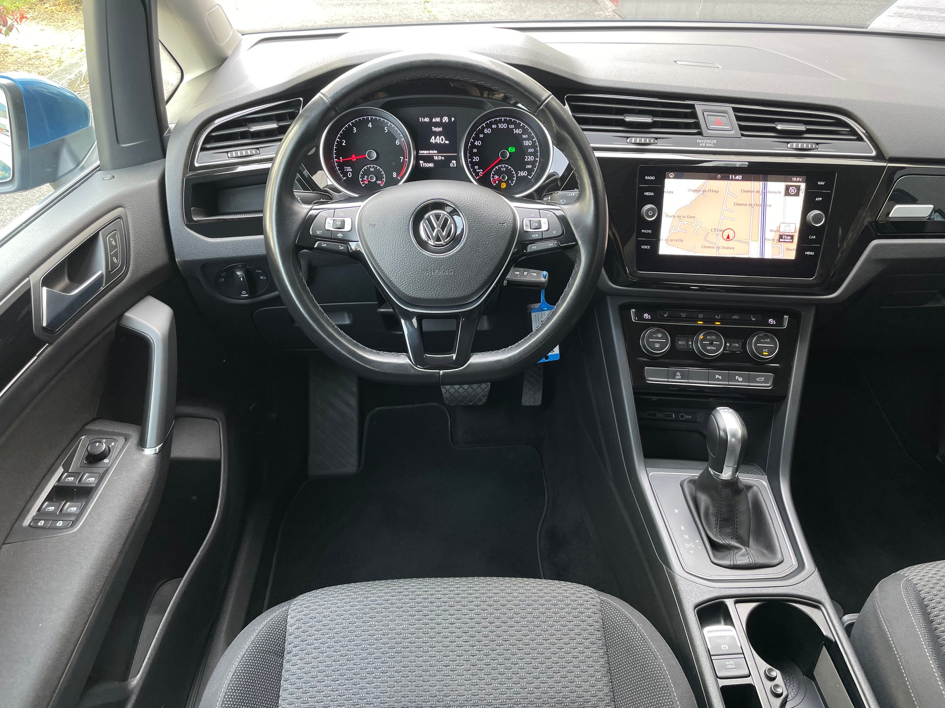 VW Touran 1.5 TSI EVO Comfortline DSG 7 Places-image-7