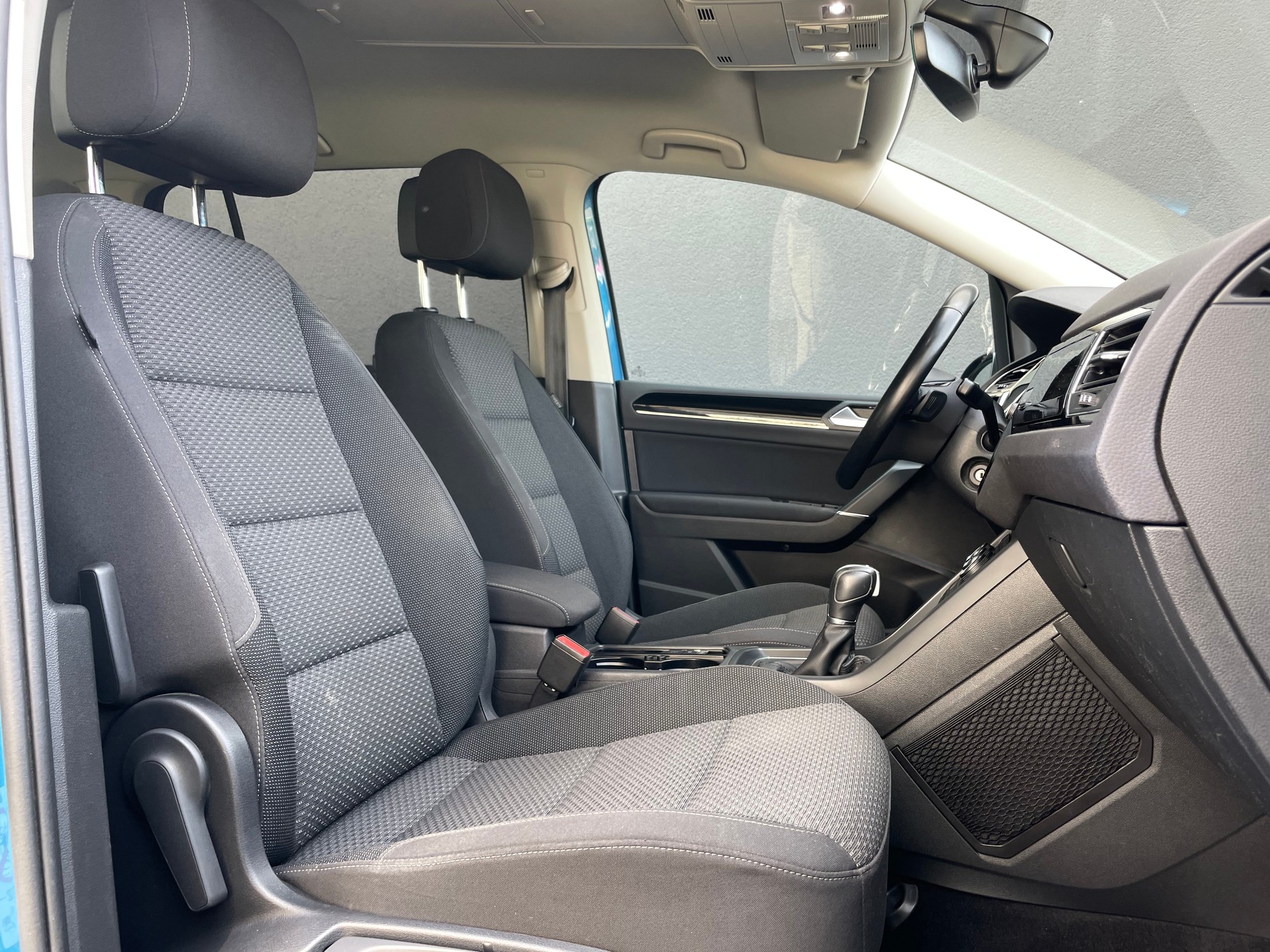 VW Touran 1.5 TSI EVO Comfortline DSG 7 Places-image-10