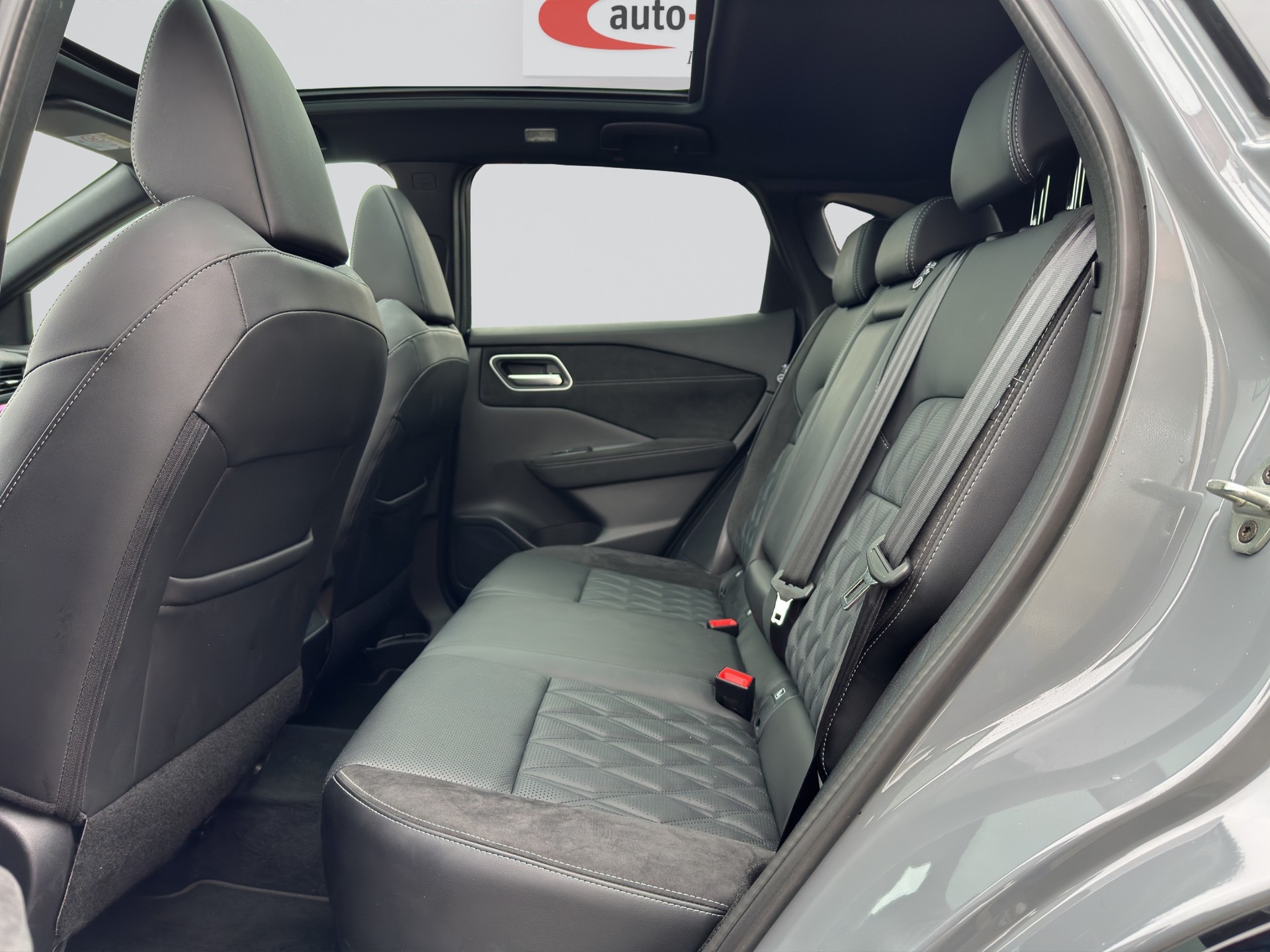 NISSAN Qashqai 1.3 DIG-T MHEV Tekna+ Xtronic-image-7