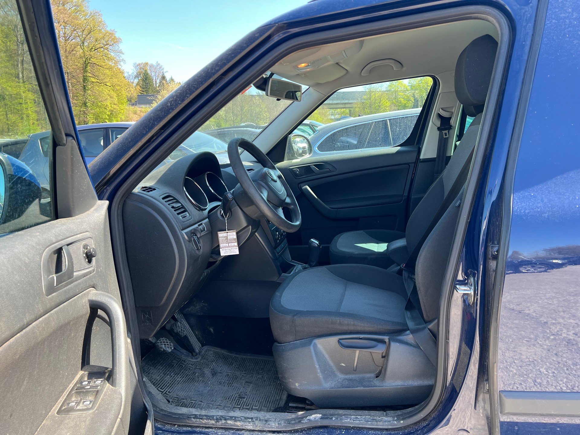 SKODA Yeti 1.8 TSI Ambition 4x4-image-5