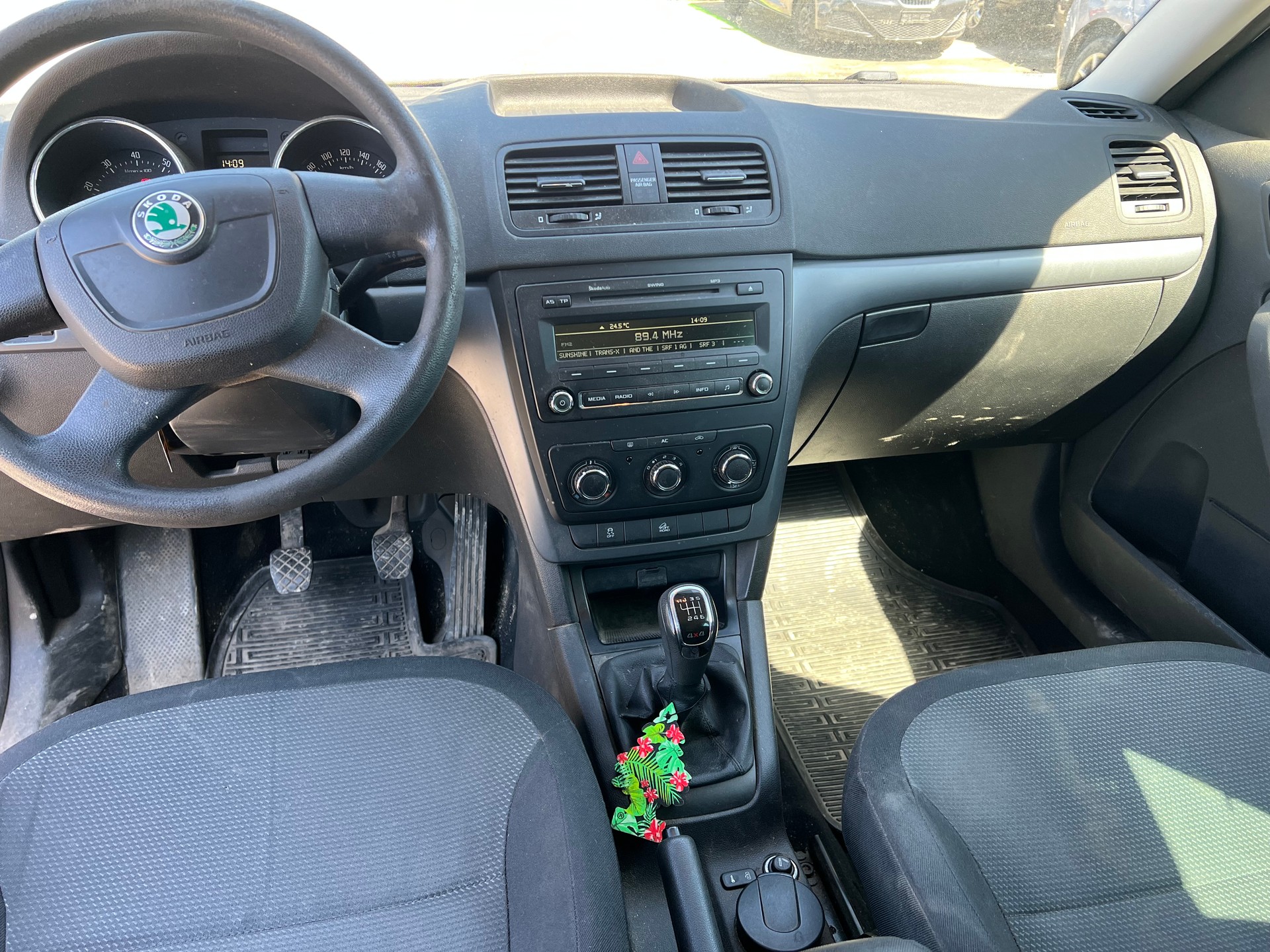 SKODA Yeti 1.8 TSI Ambition 4x4-image-6