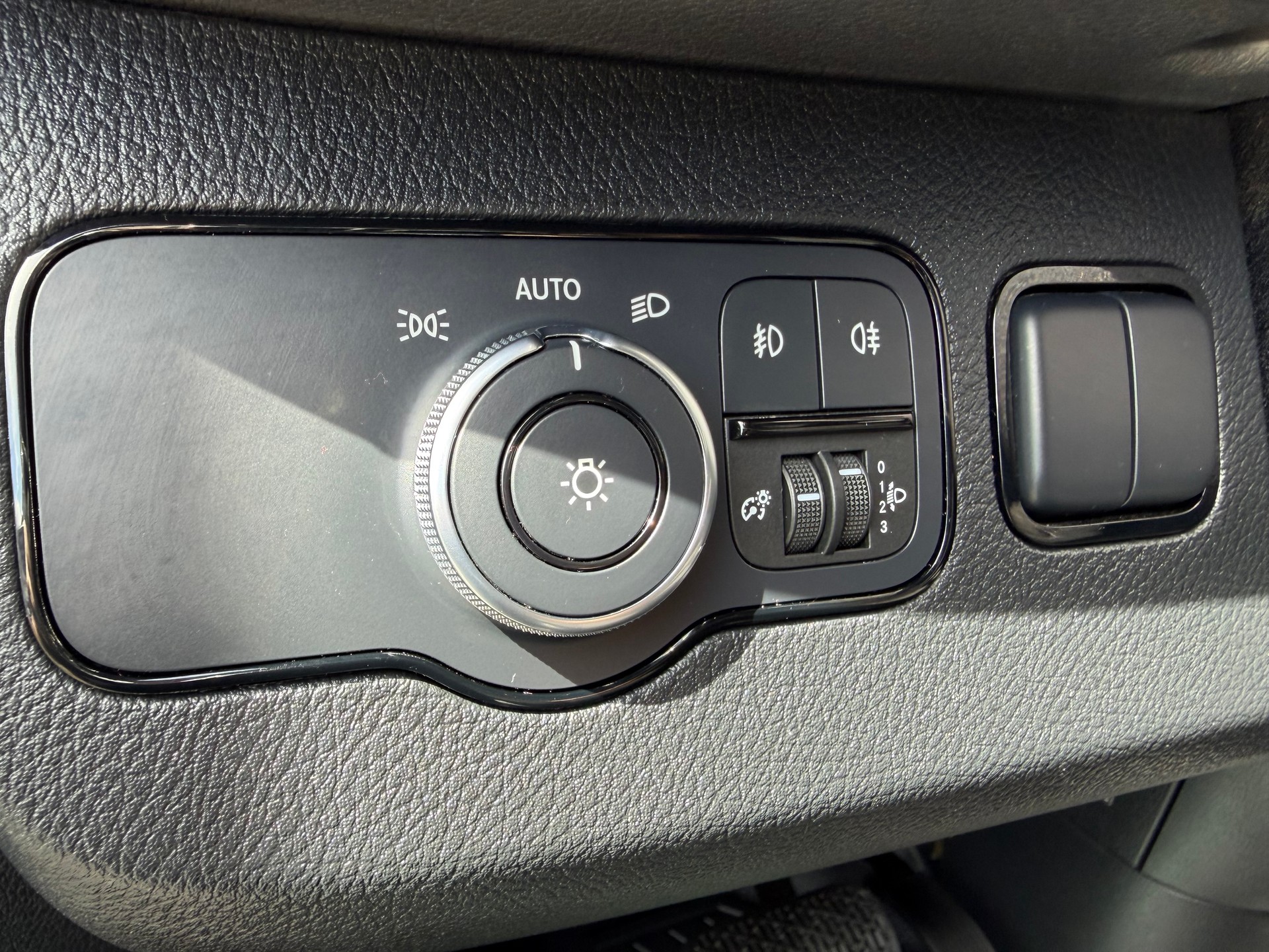 MERCEDES-BENZ Sprinter 215 CDI Standard 9G-TRONIC*TOP GEPFLEGT*NUR 34000 KM*6-PLÄTZE*KLIMA*AHK*BRÜCKE MIT VERDECK*-image-17