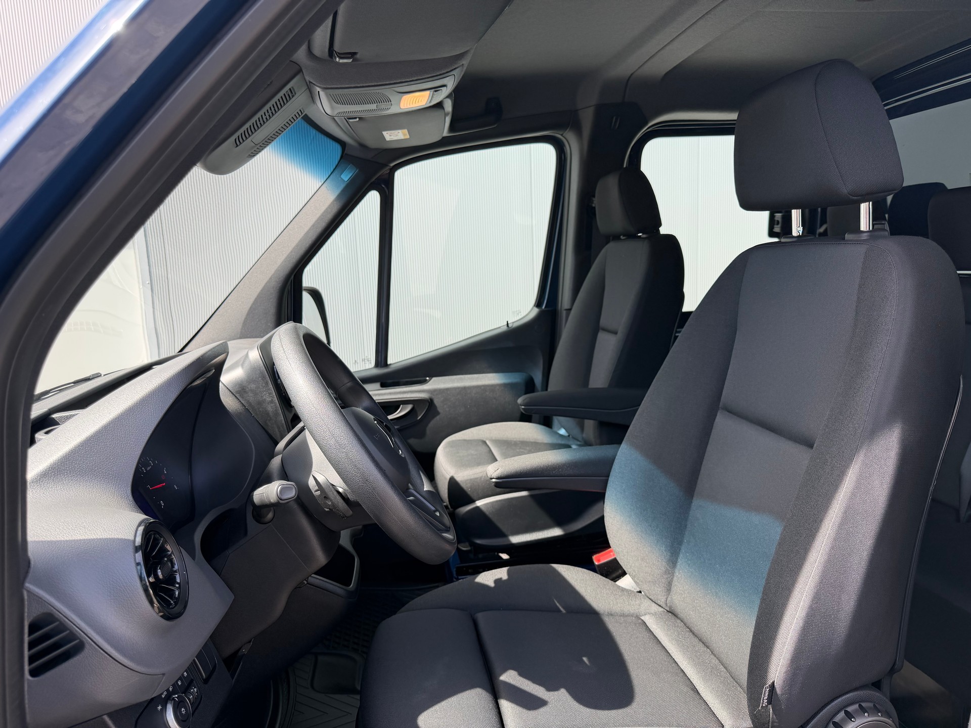 MERCEDES-BENZ Sprinter 215 CDI Standard 9G-TRONIC*TOP GEPFLEGT*NUR 34000 KM*6-PLÄTZE*KLIMA*AHK*BRÜCKE MIT VERDECK*-image-23