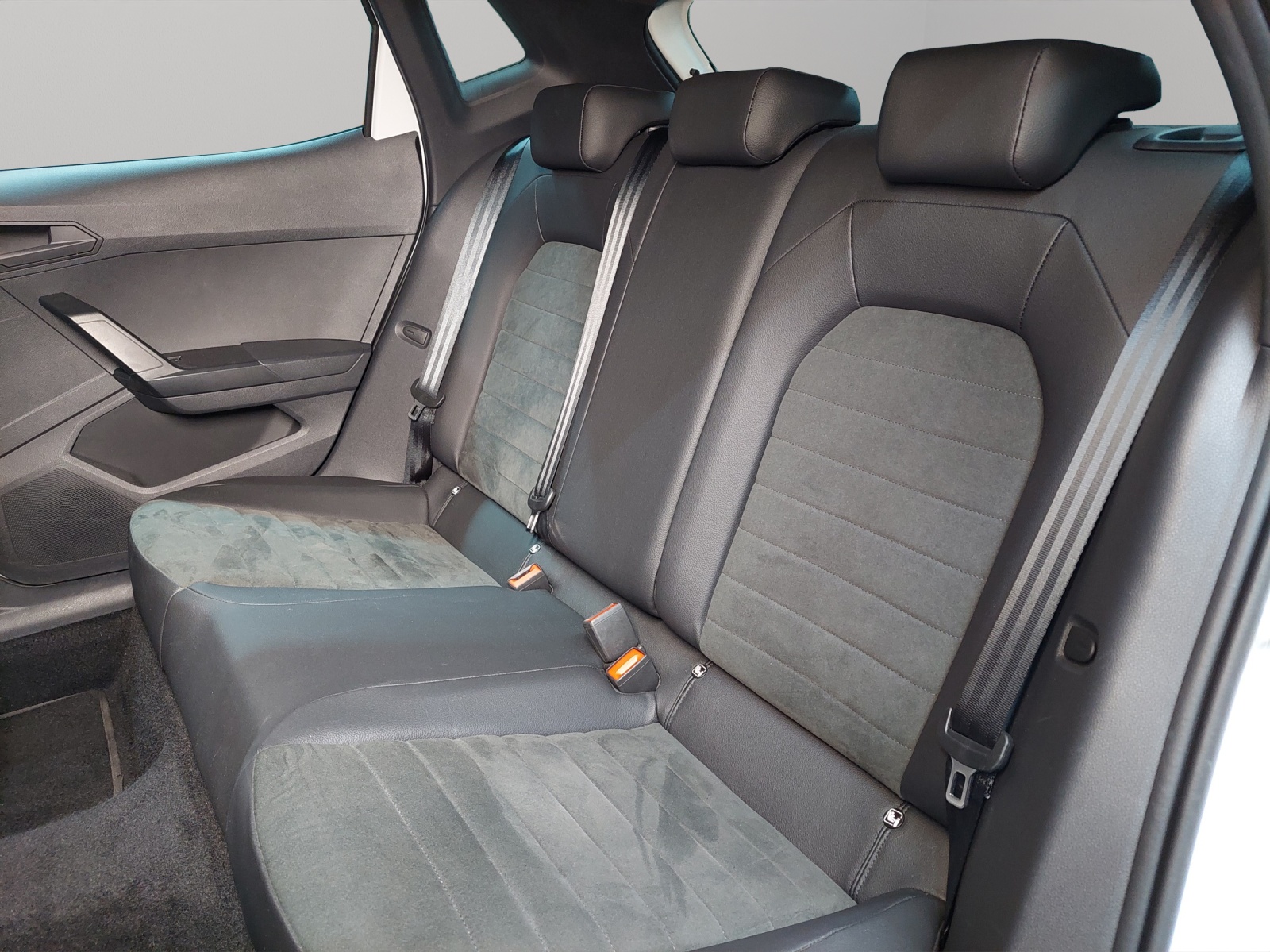 SEAT Ibiza 1.0 EcoTSI FR DSG-image-7
