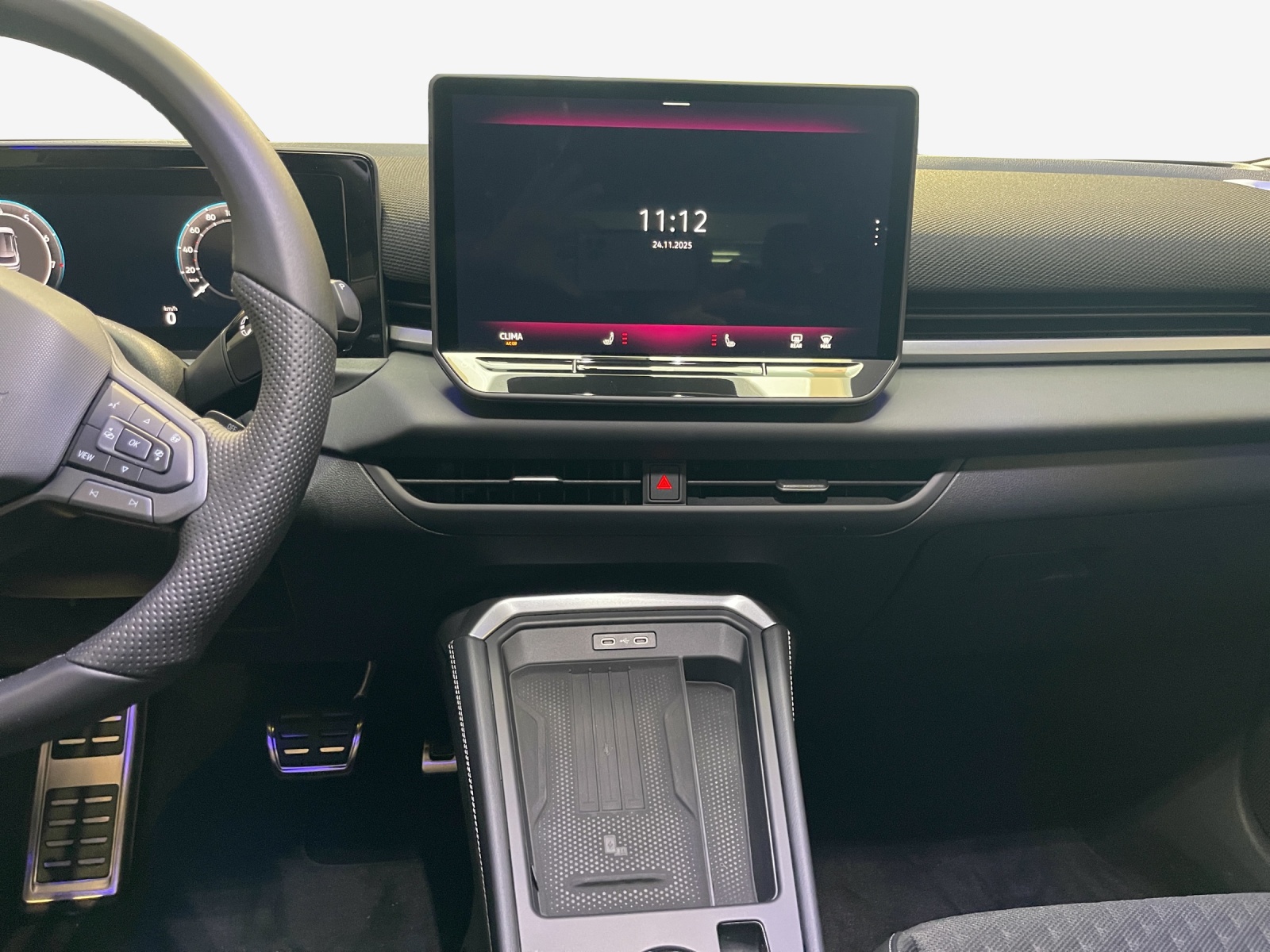 VW T-Roc 1.5 eTSI mHEV R-Line DSG-image-4