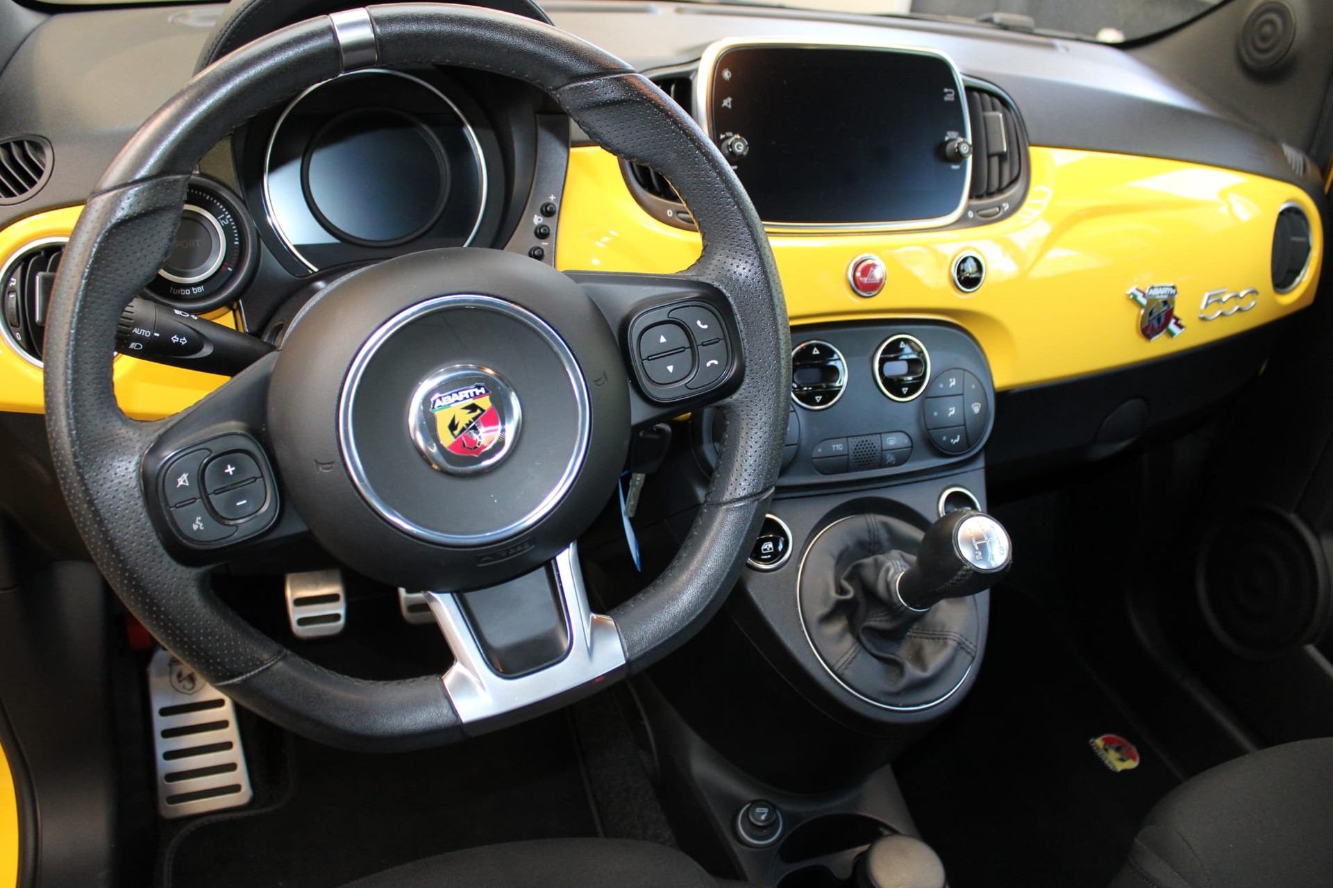 FIAT 595 1.4 16V Turbo Abarth-image-5