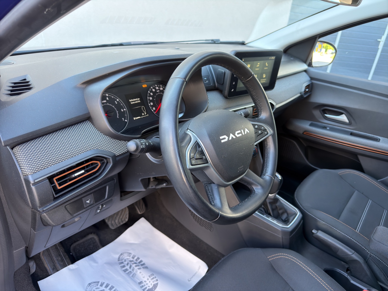 DACIA Sandero Stepway TCe 90 Expression CVT-image-21