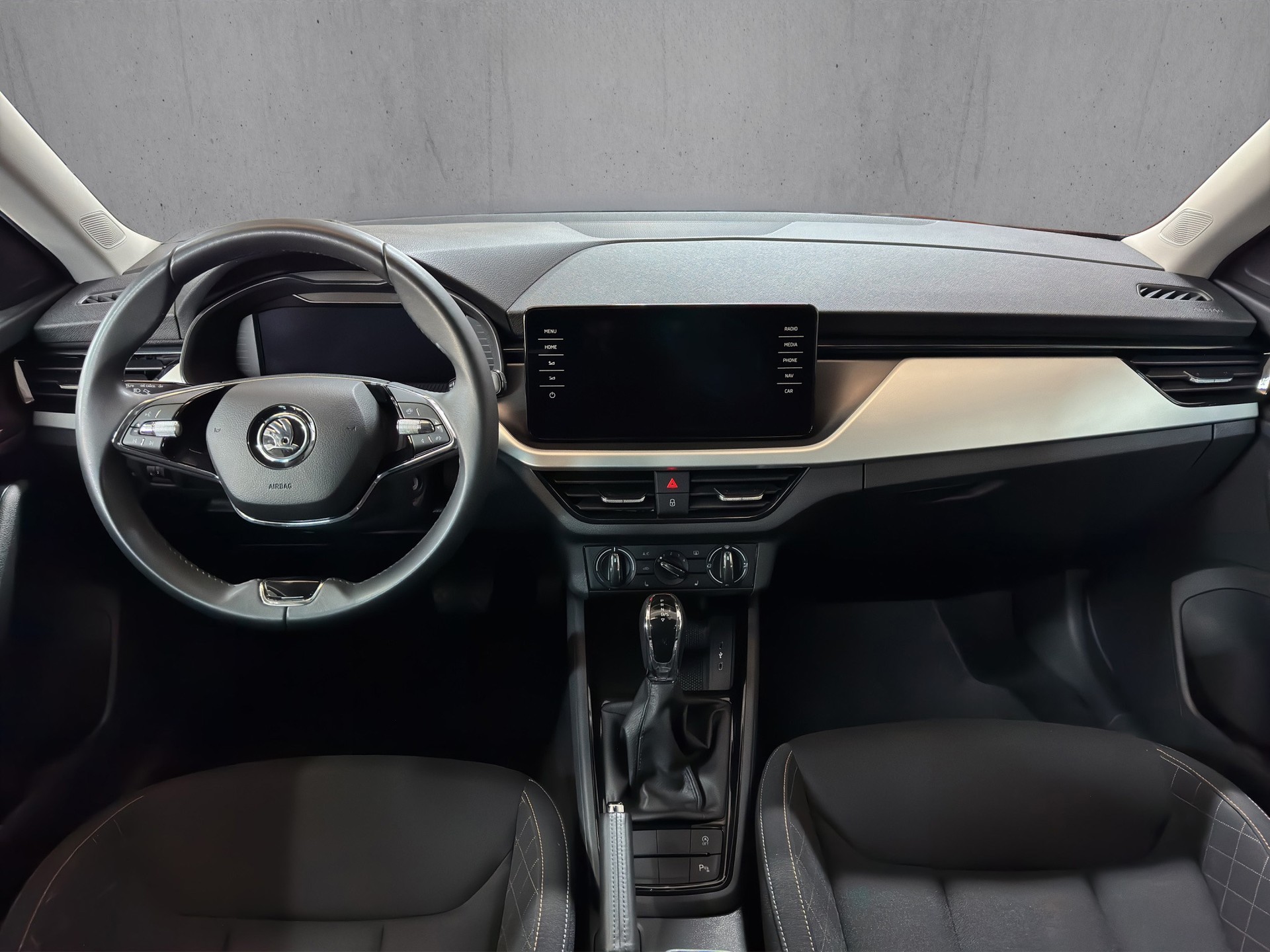 SKODA Kamiq 1.0 TSI Ambition DSG-image-10