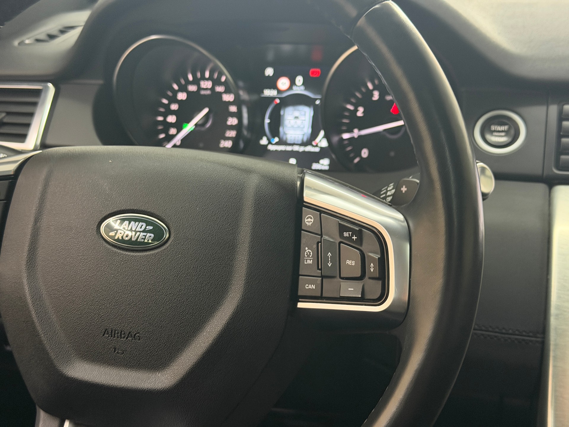 LAND ROVER Discovery Sport 2.0 Si4 HSE AT9-image-16