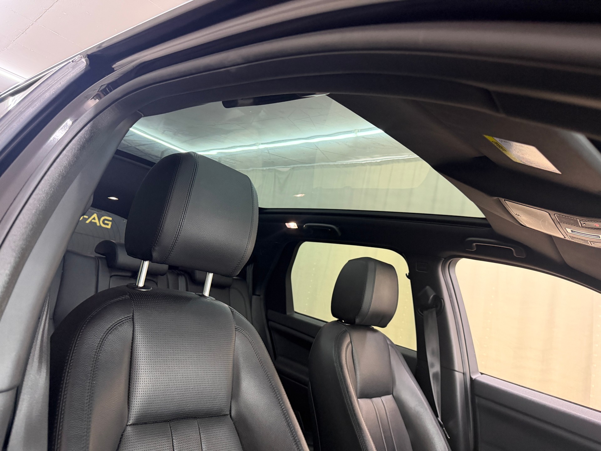 LAND ROVER Discovery Sport 2.0 Si4 HSE AT9-image-13